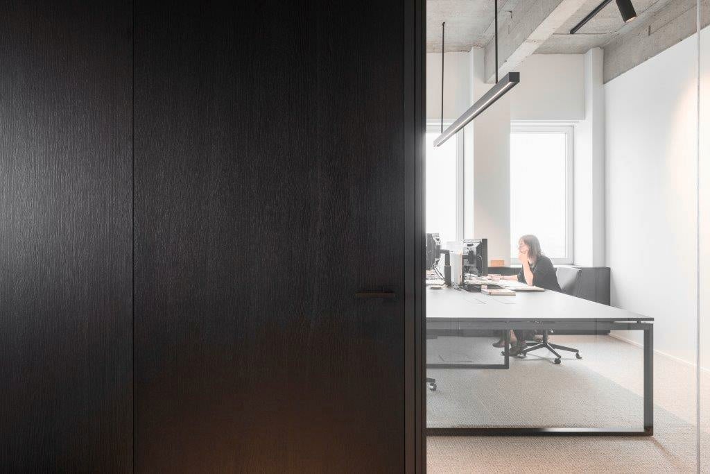 uitgeverij Pelckmans - Querkus - black veneer - office - black veneer office