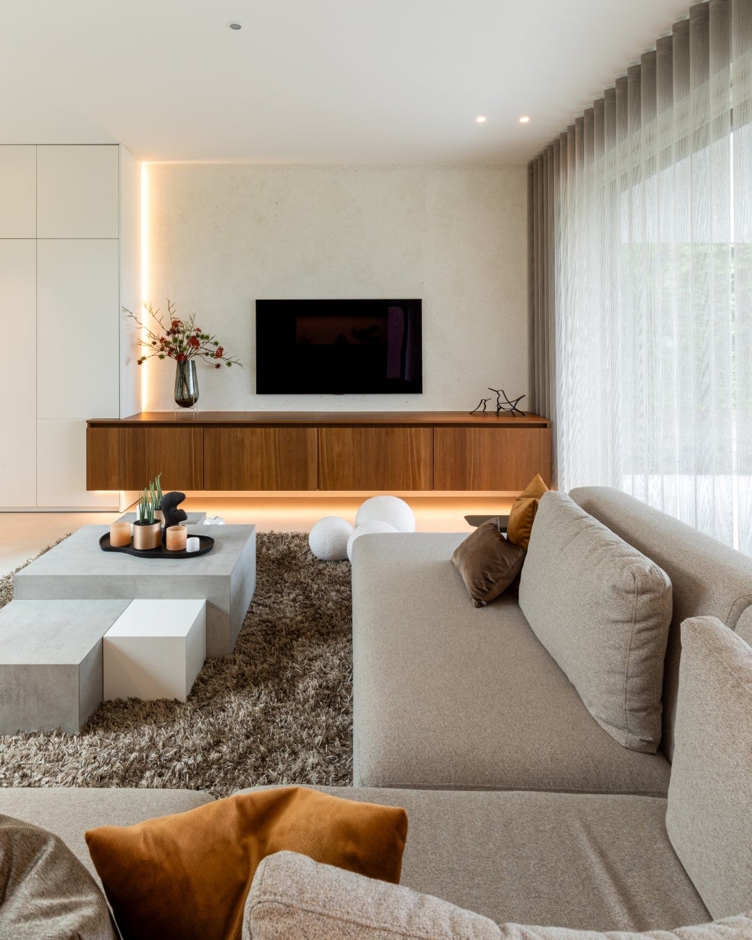 living room interior design with Querkus smoked arabica wood veneer - cosy design - warm tones