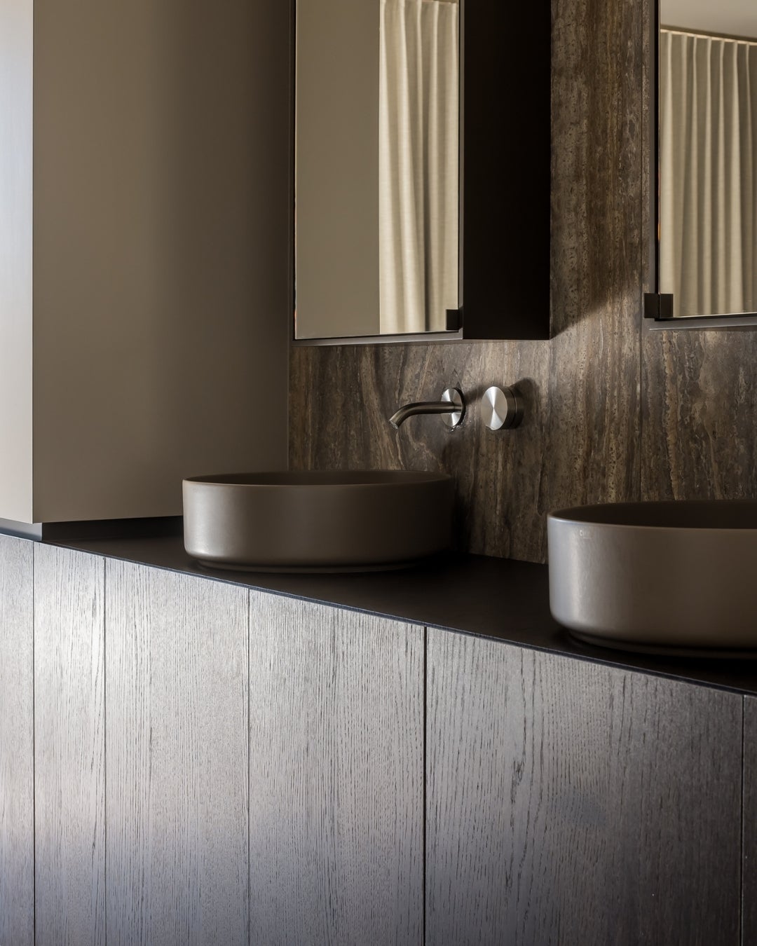 Interior project with Shinnoki prefinished wood panels - Burley Oak - residential