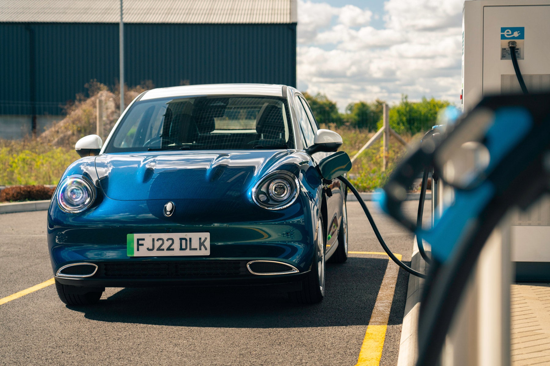 GWM ORA Funky Cat Review 2023: charging