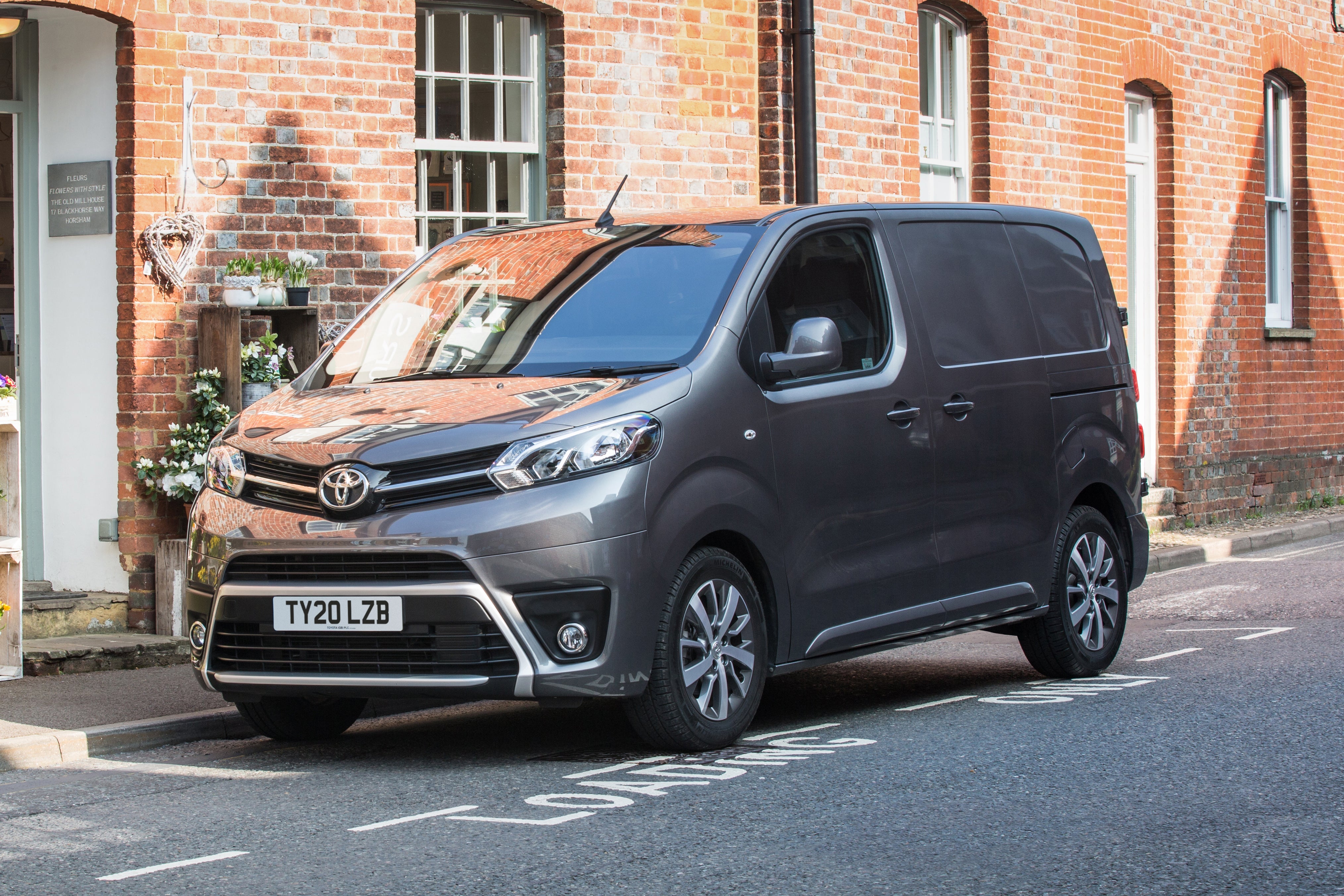 Avis toyota proace