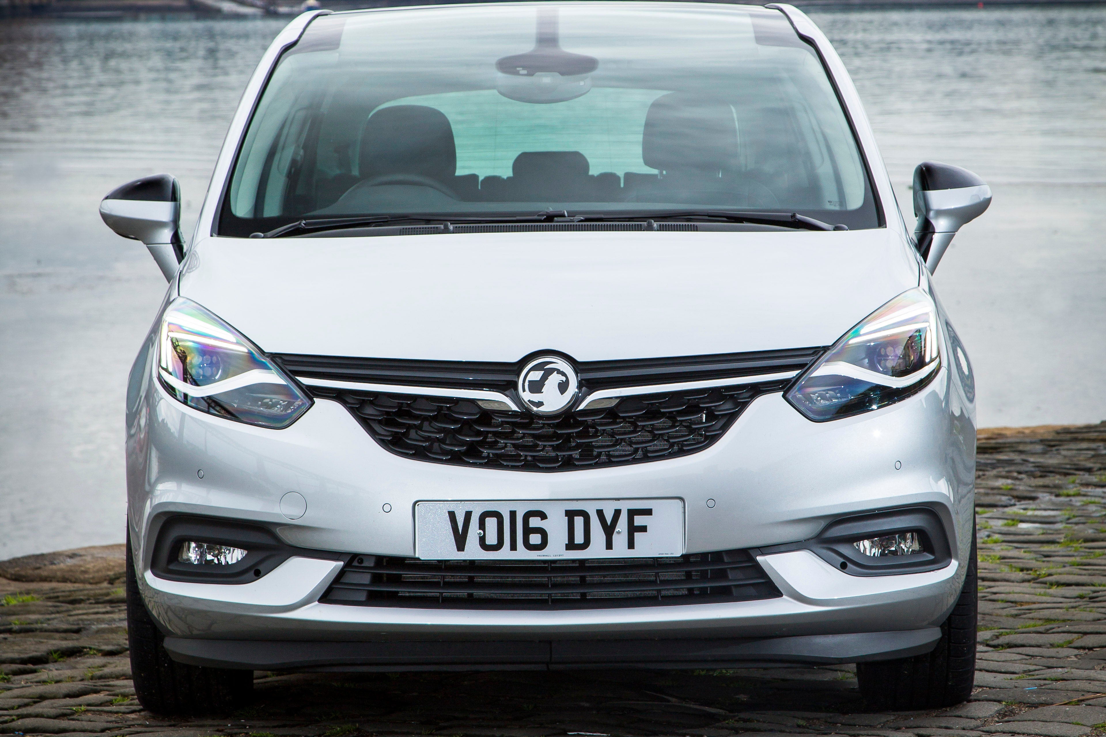Vauxhall Zafira Tourer (2012-2018) Review Front View