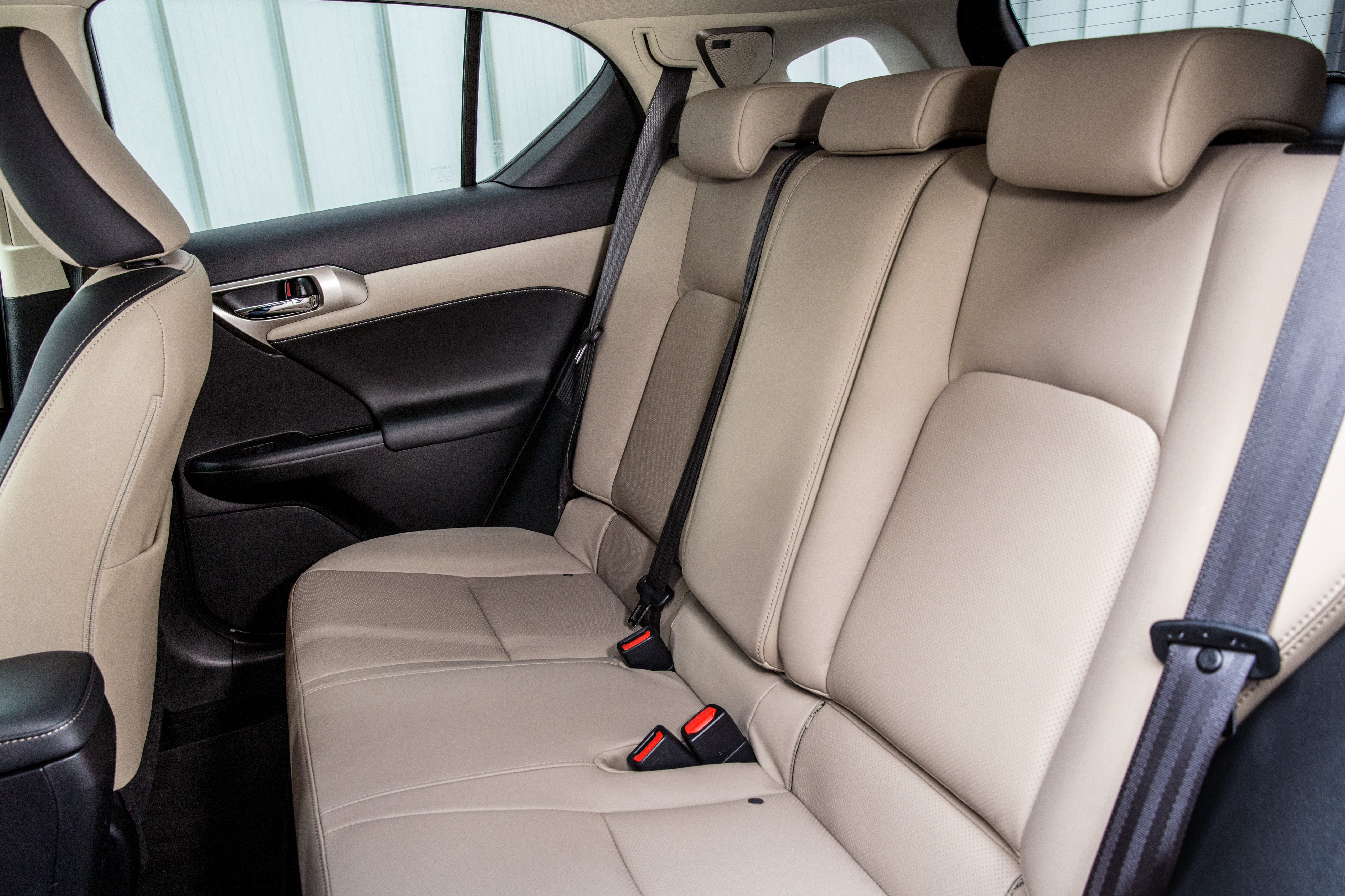 Avis Lexus CT 200h (2011-2021): intérieur avant