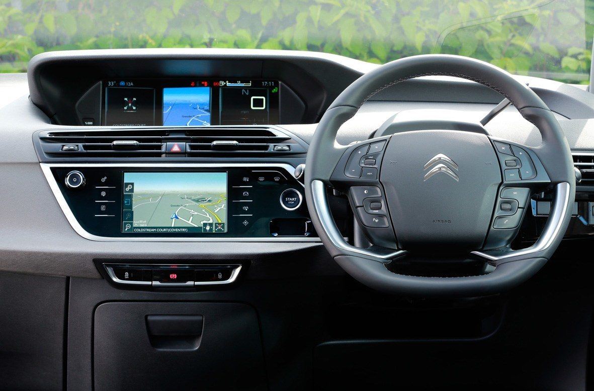 Citroen C4 Picasso (2013-2018) Review: interior close up photo of the Citroen C4 Picasso dashboard