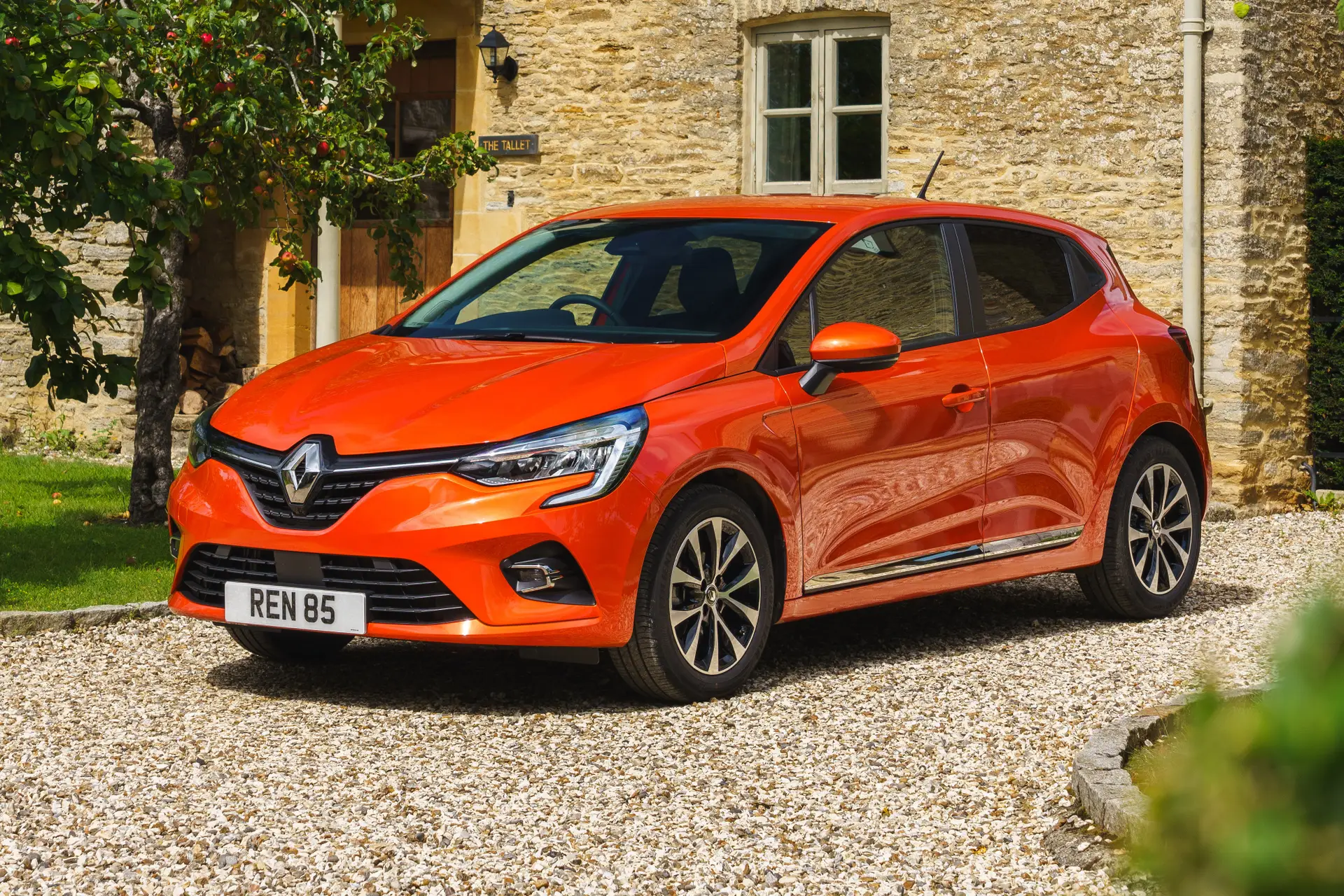 Renault Clio Review 2023