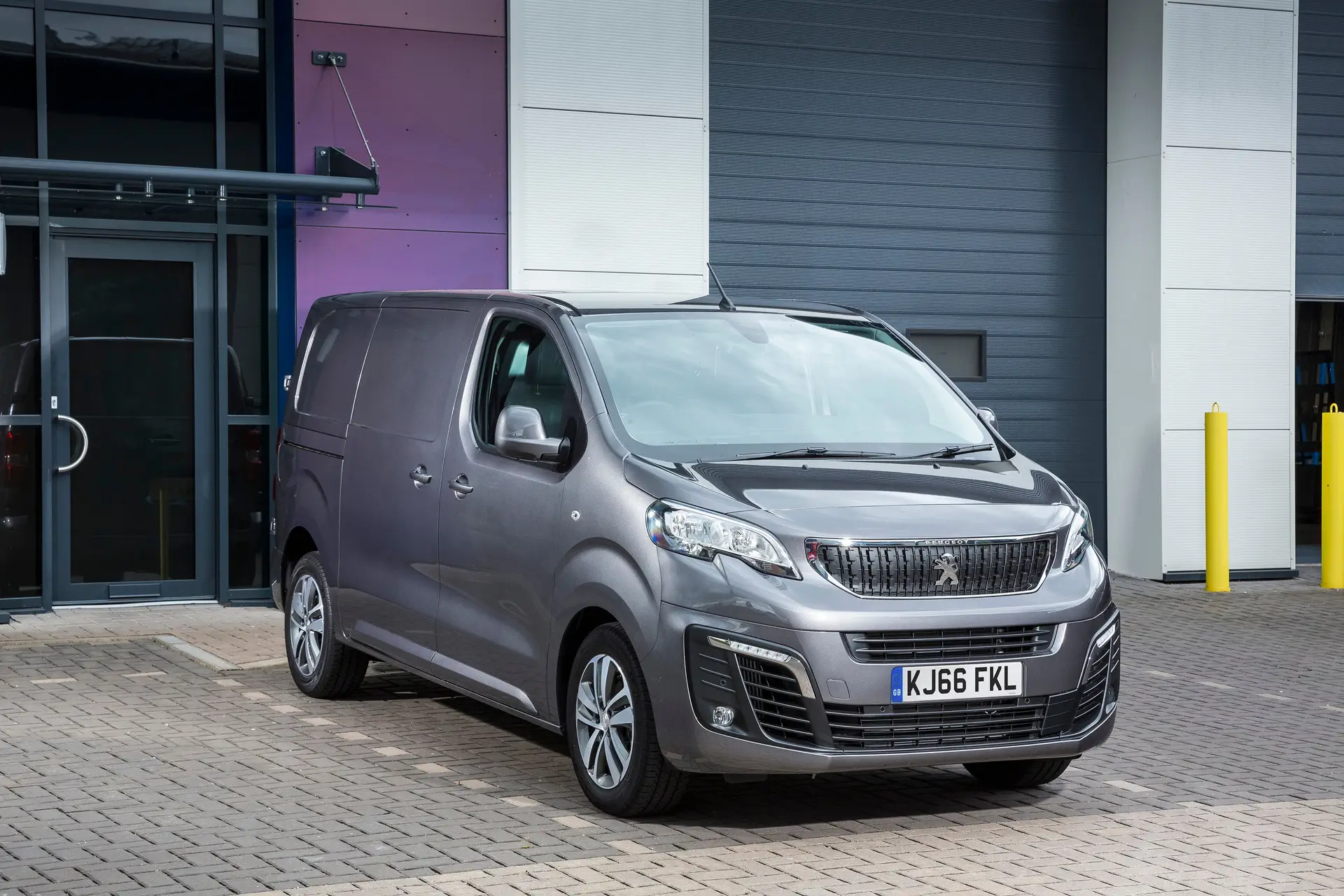 2019 Peugeot Expert price and features