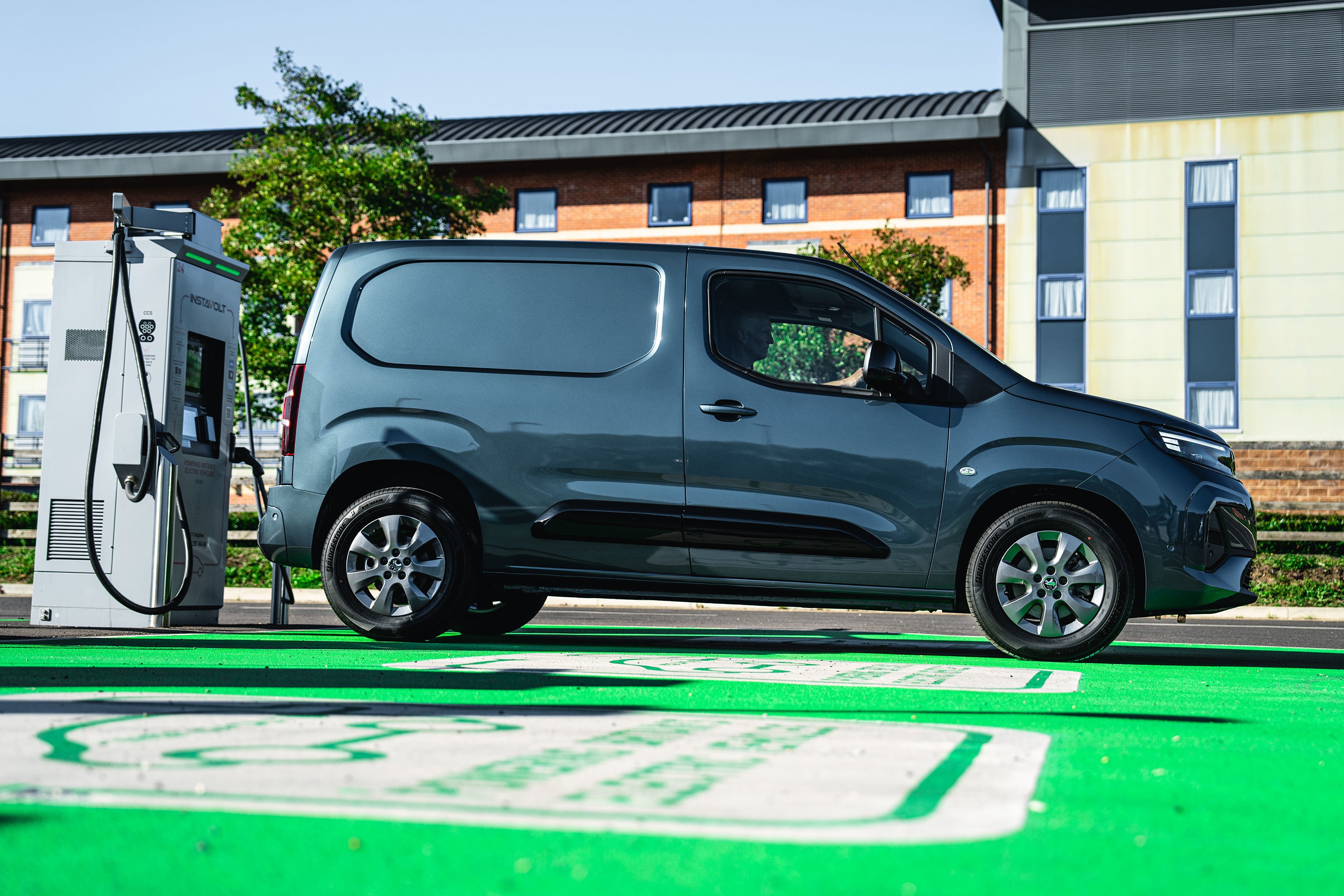 vauxhall-combo-van-review-2025-price-specs-load-capacity-heycar-uk