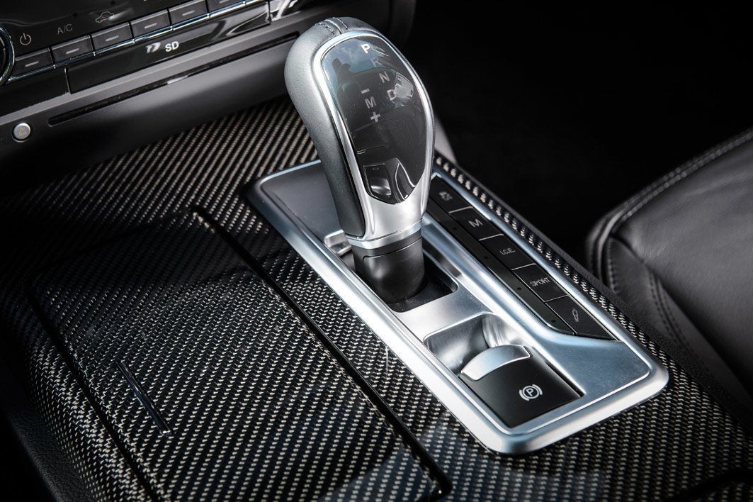 Maserati Ghibli (2013-2023) Review: gearstick