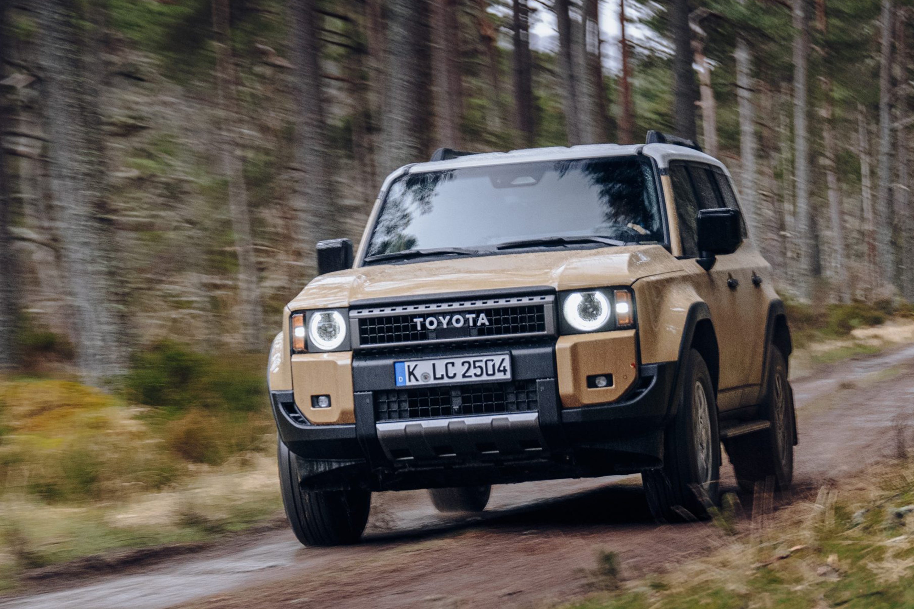 Toyota Land Cruiser Review: off-road driving dynamic