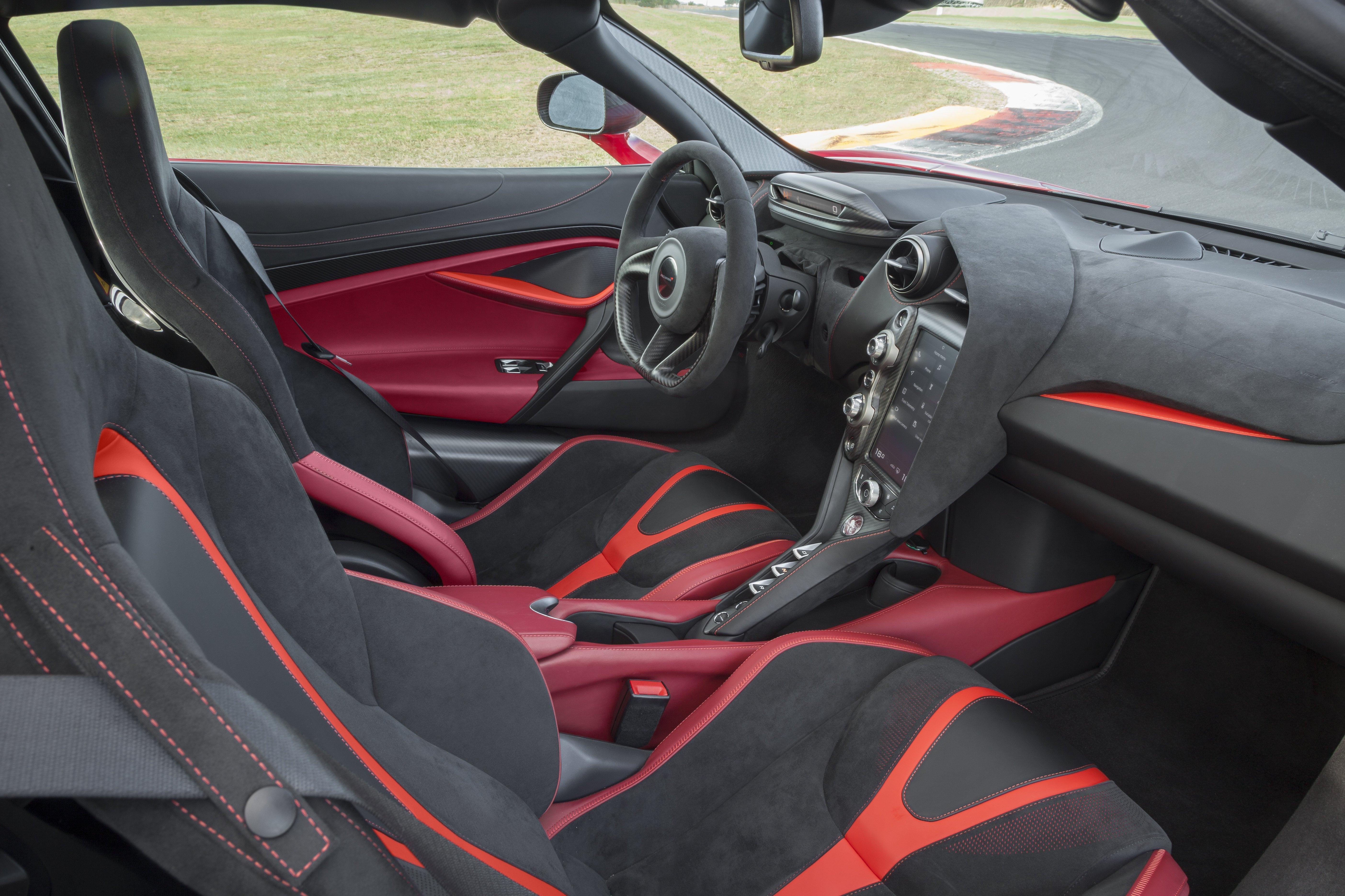 McLaren 720S front interior