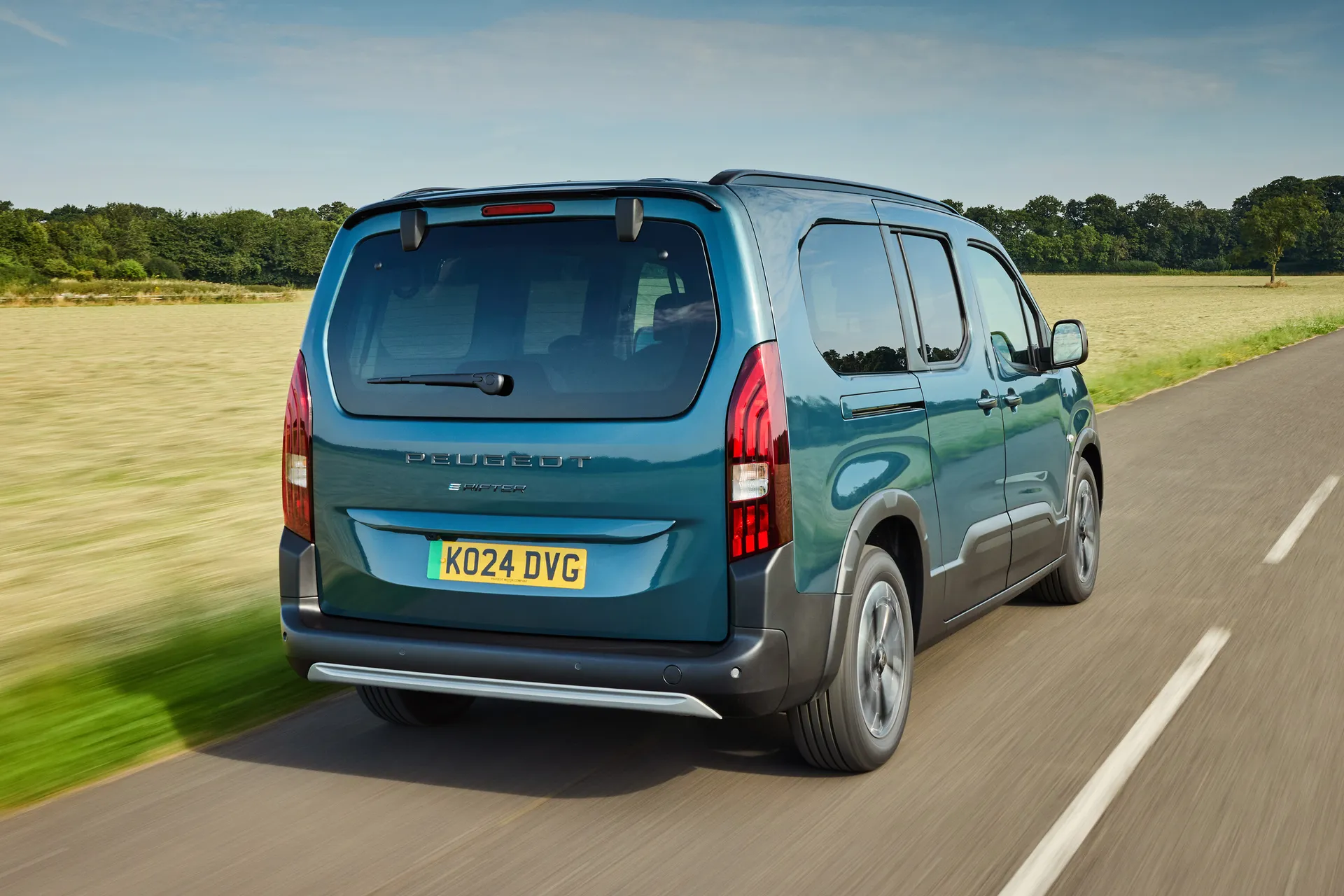 Peugeot e-Rifter Review 2025: Price, specs & boot space | heycar UK