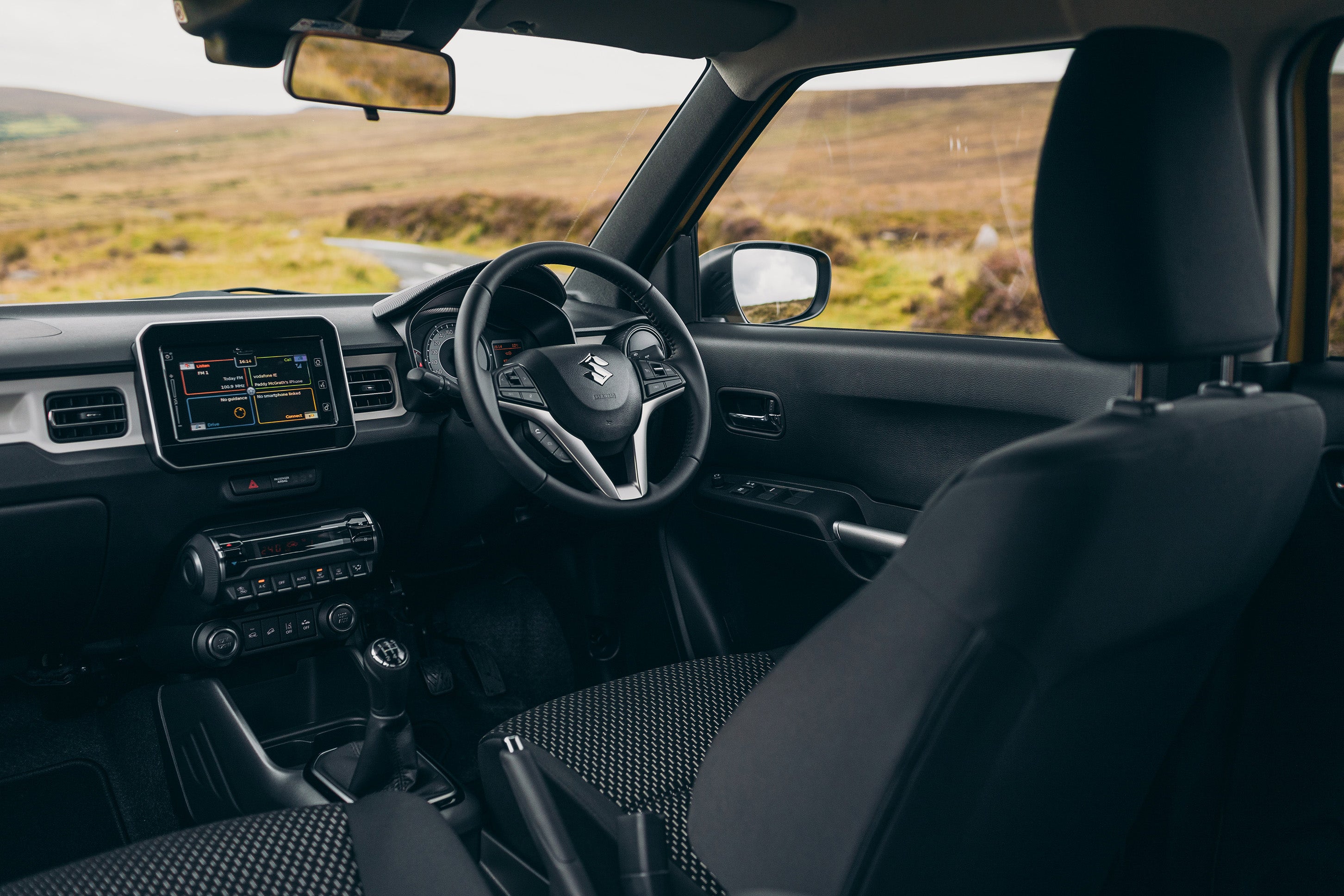 Suzuki Ignis (2017-2025) Review: interior