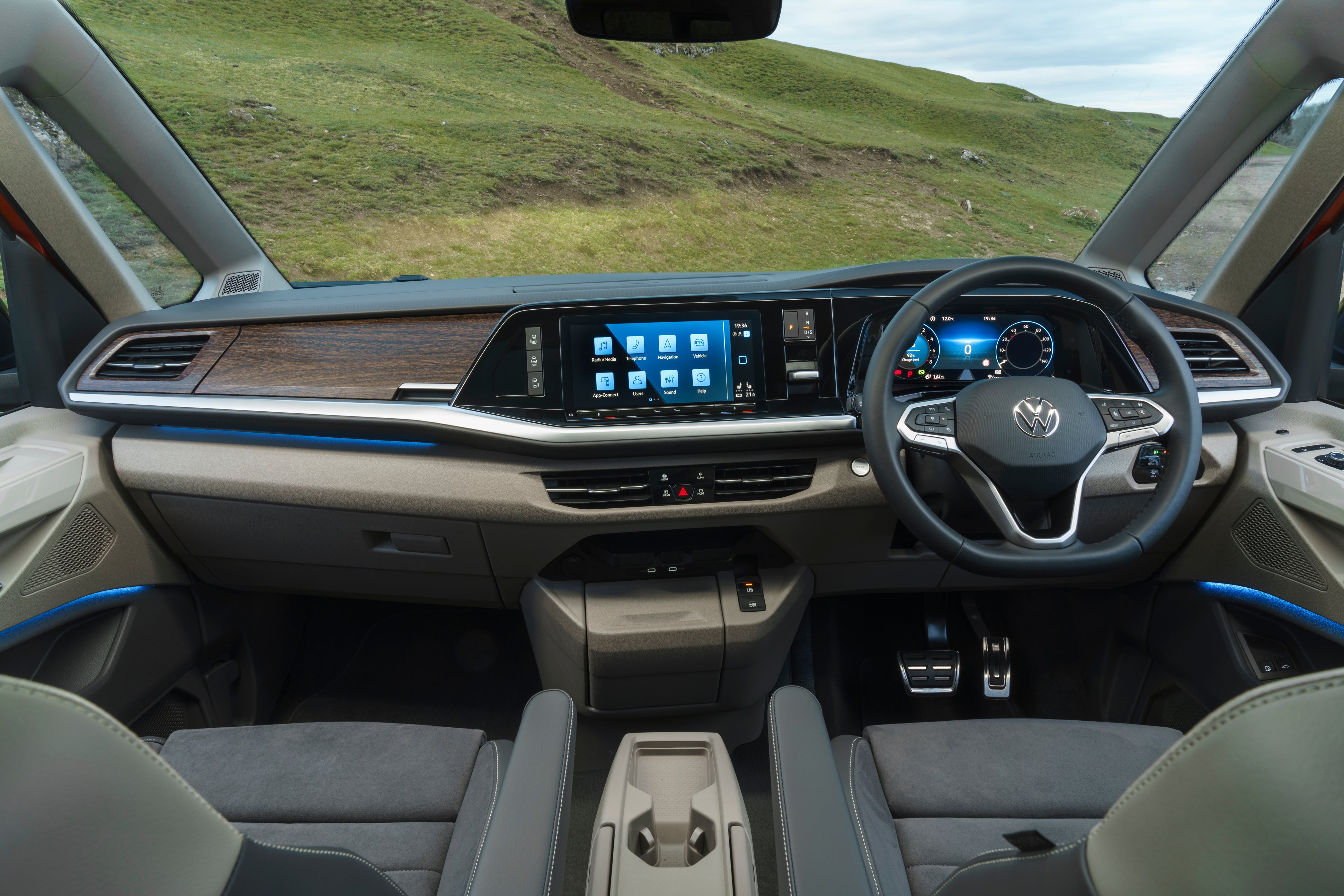 Volkswagen Multivan Review: interior