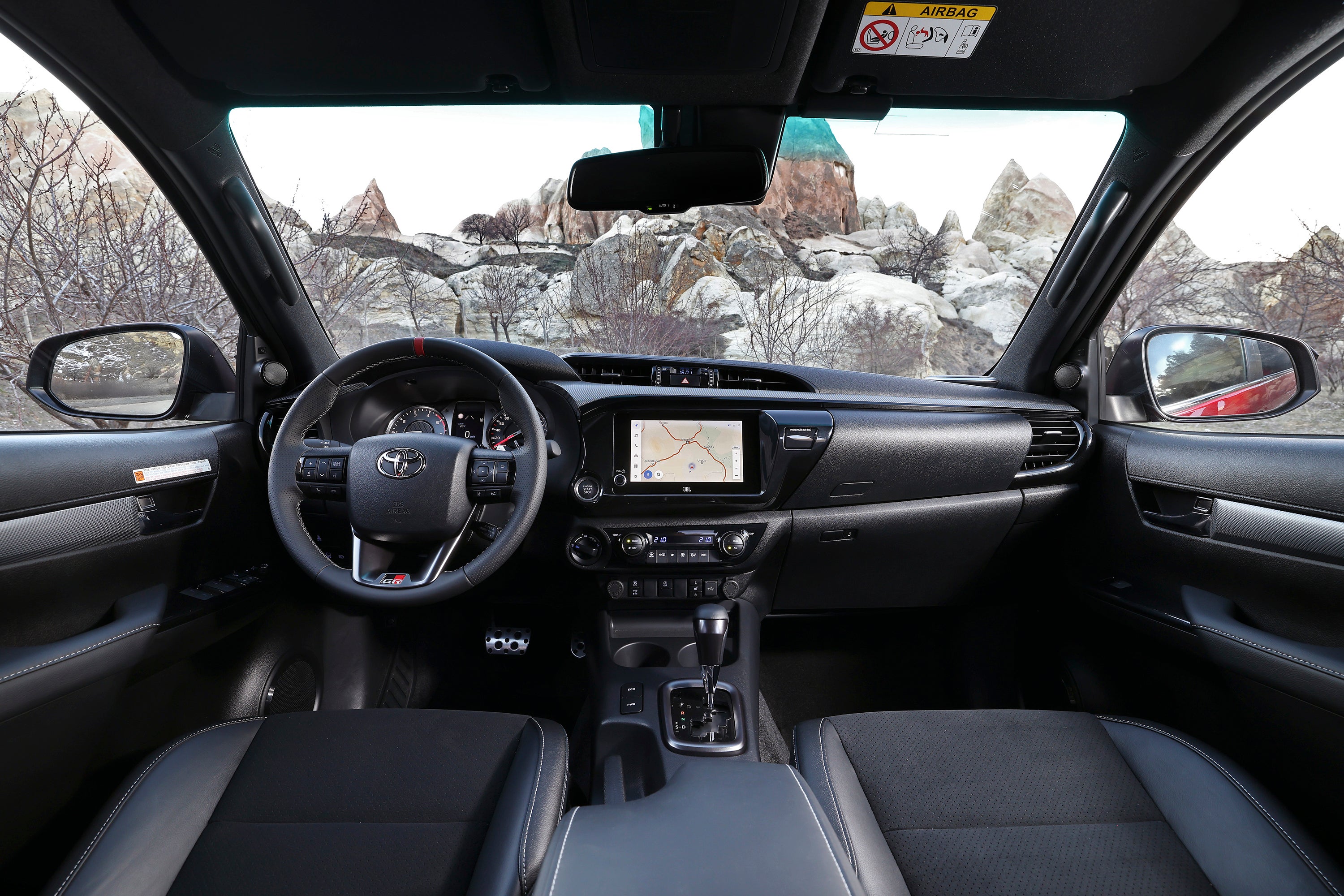 Toyota Hilux review: interior view