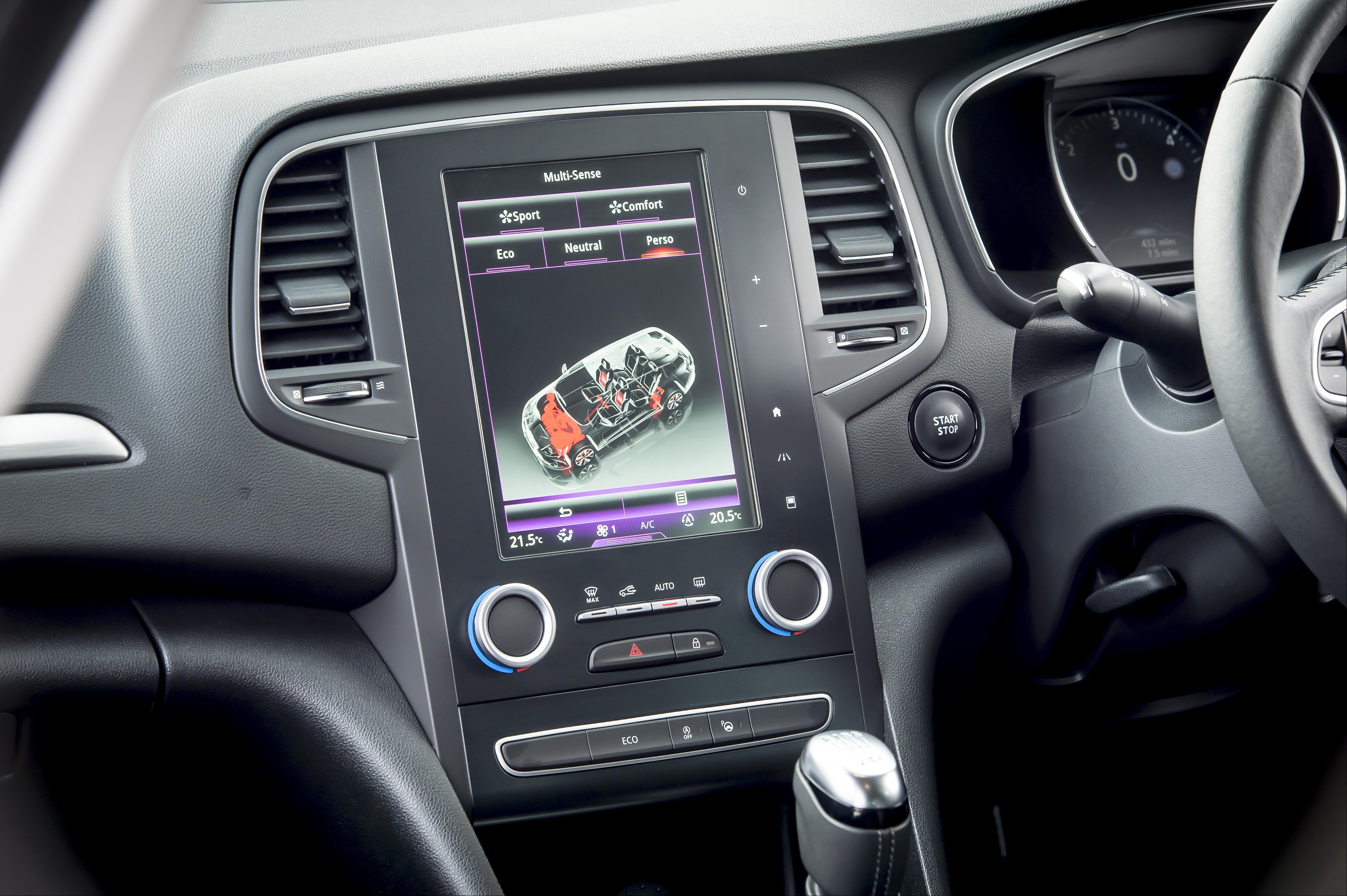 Renault Megane Sport Tourer (2016-2022) Review: Car Functions