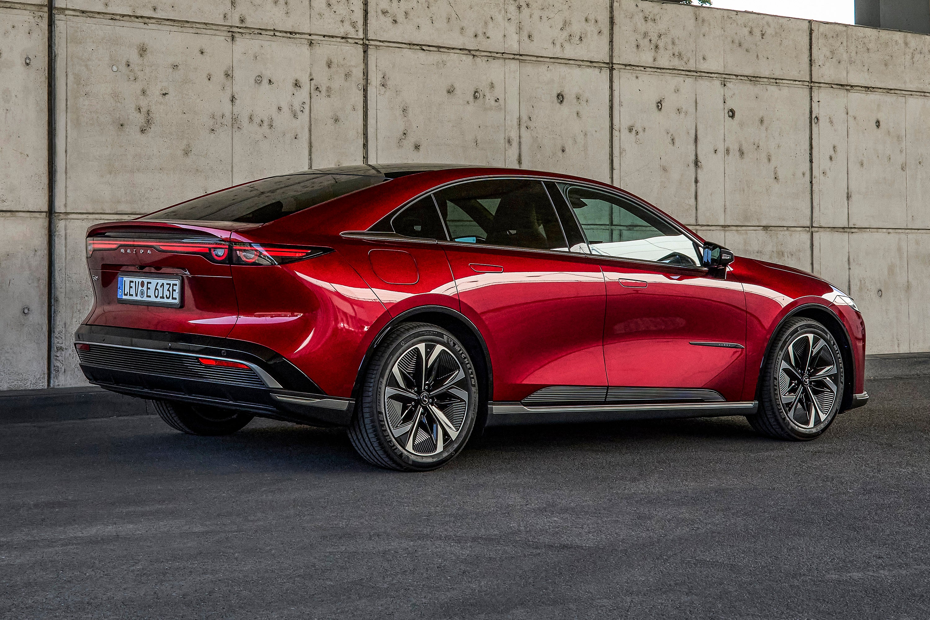 Mazda 6e Review: profile