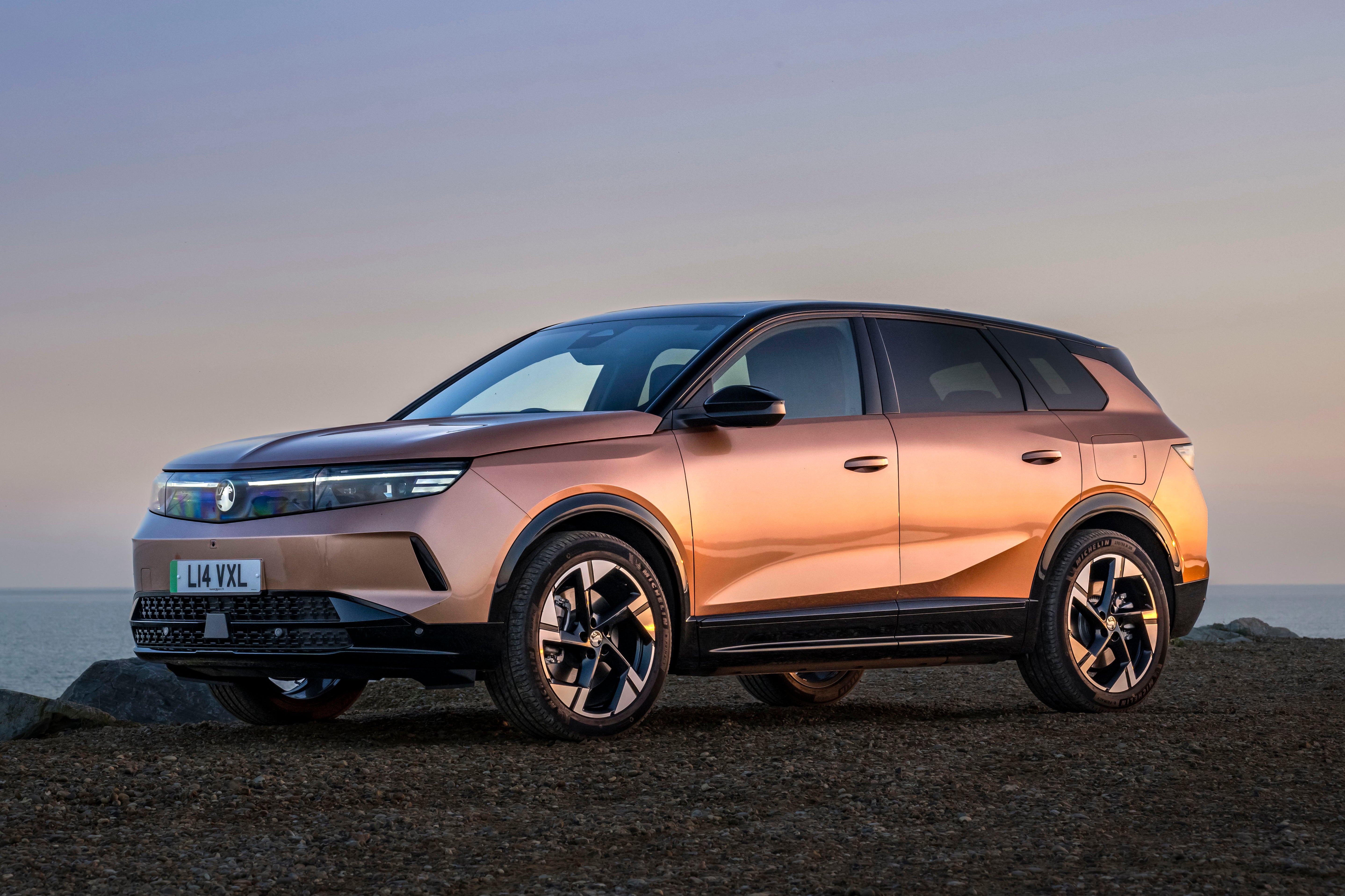Vauxhall Grandland Electric Review: front three quarters