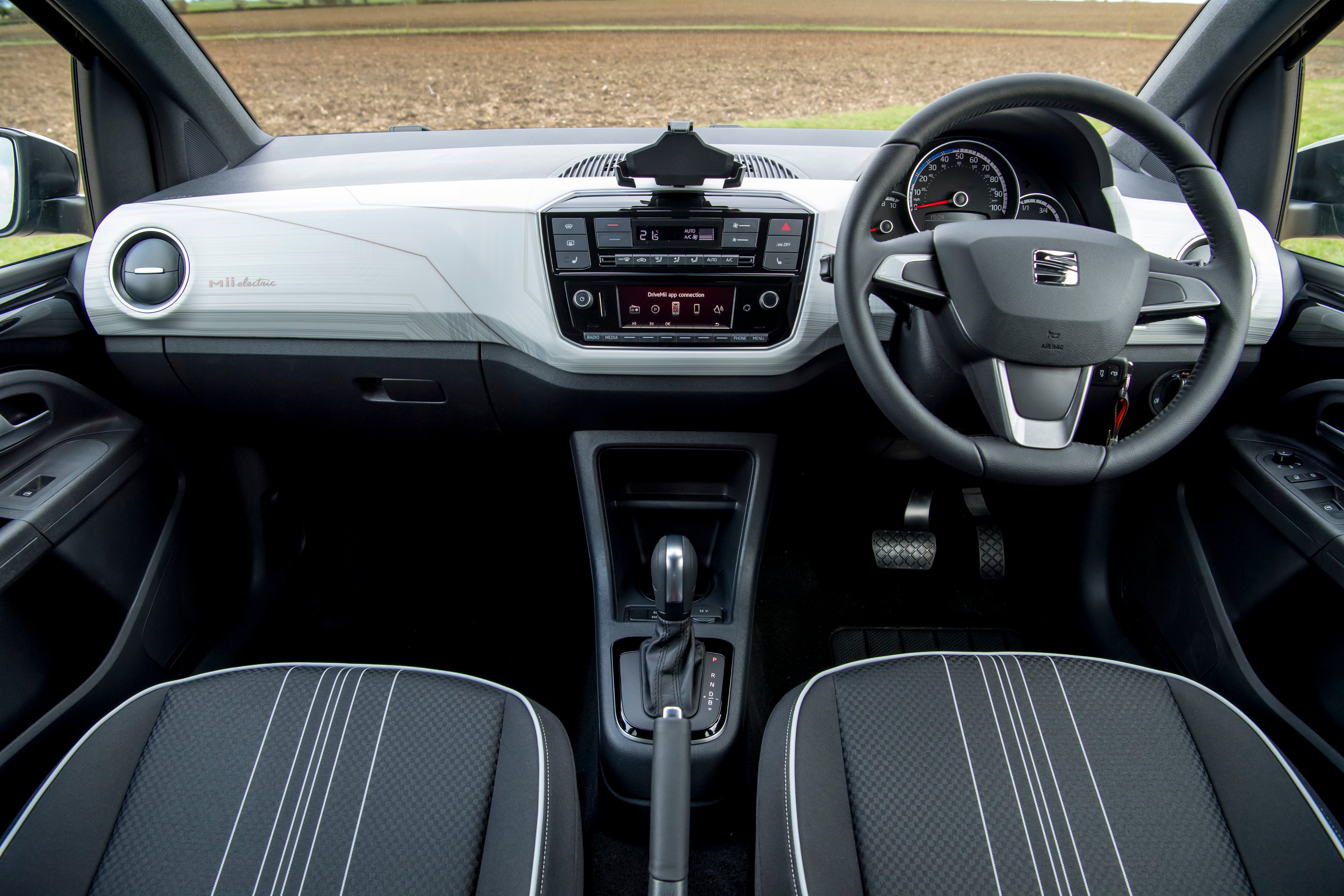 SEAT Mii Electric (2020-2021) Review: Front Interior