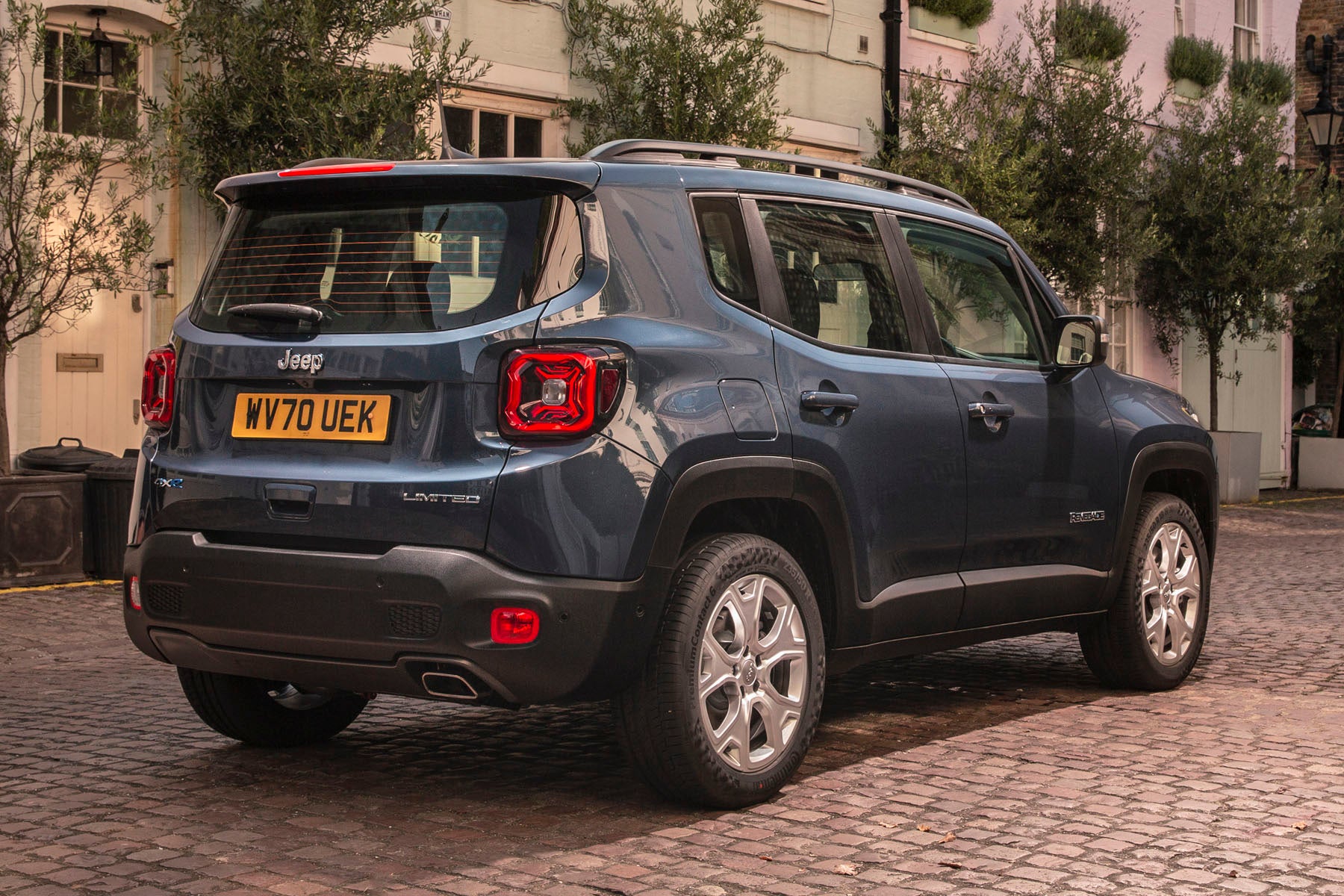 Jeep Renegade Review: rear static