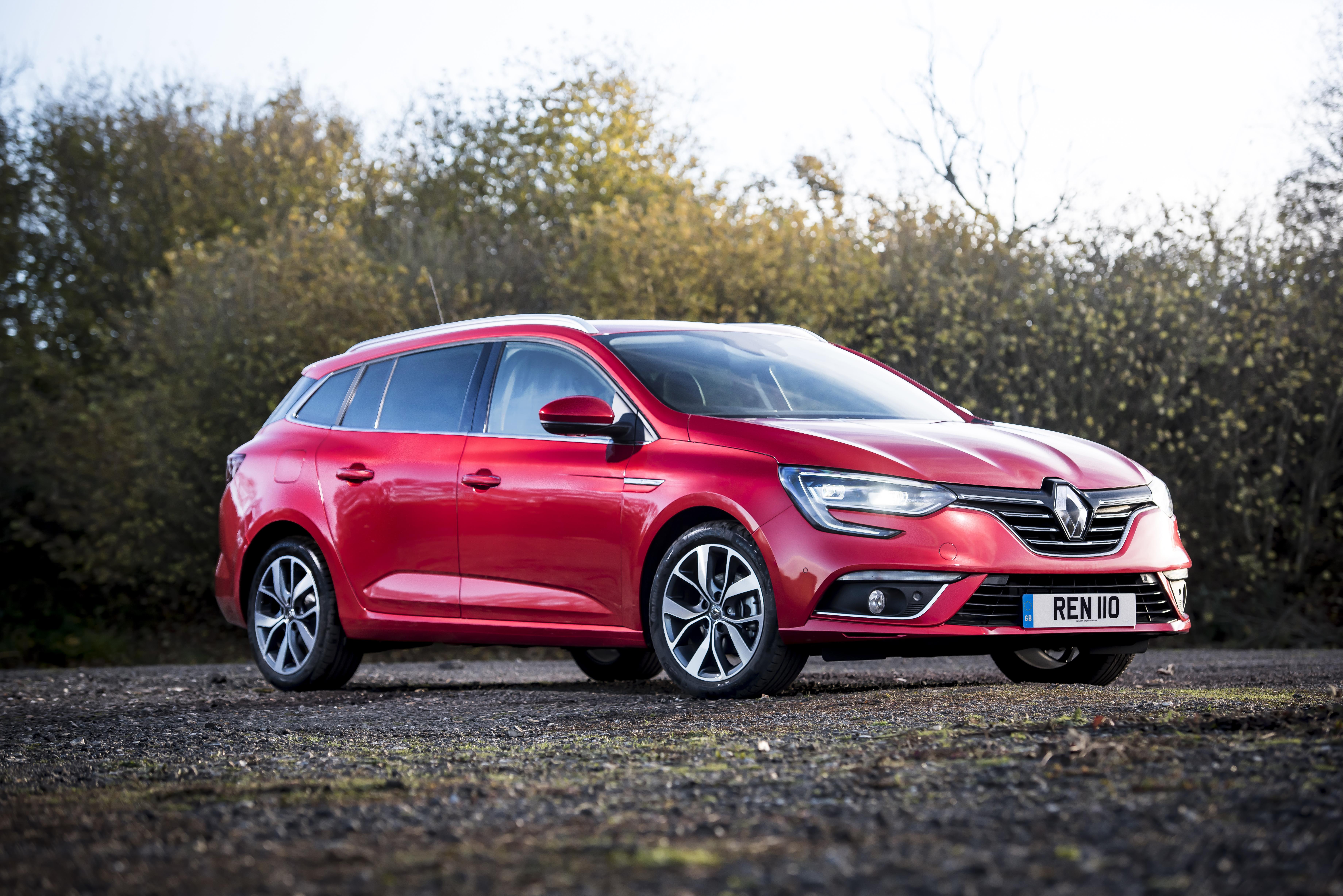 Renault Megane Sport Tourer (2016-2022) Review: Right Side View