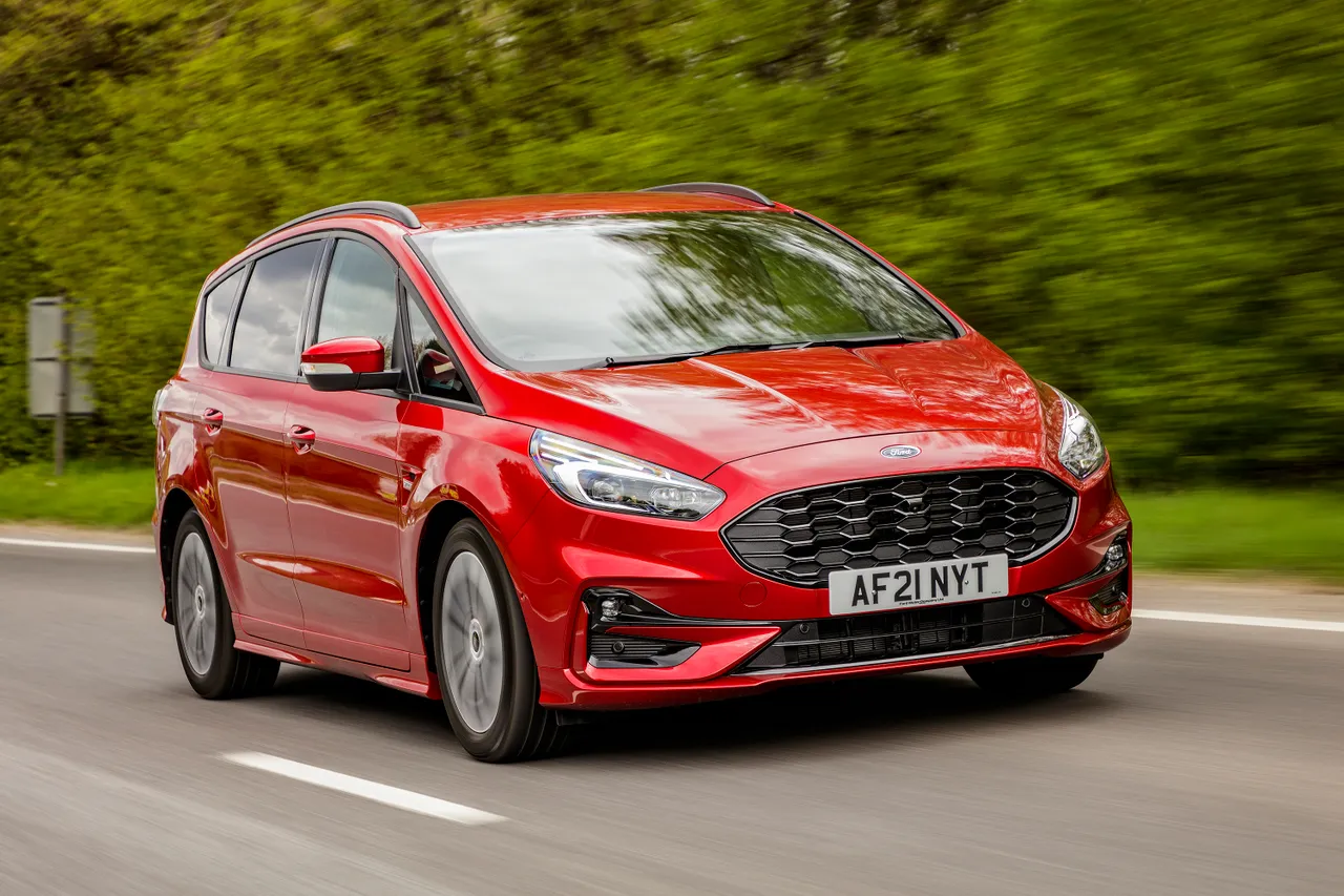 Ford S-MAX (2015-2023) Review | heycar UK
