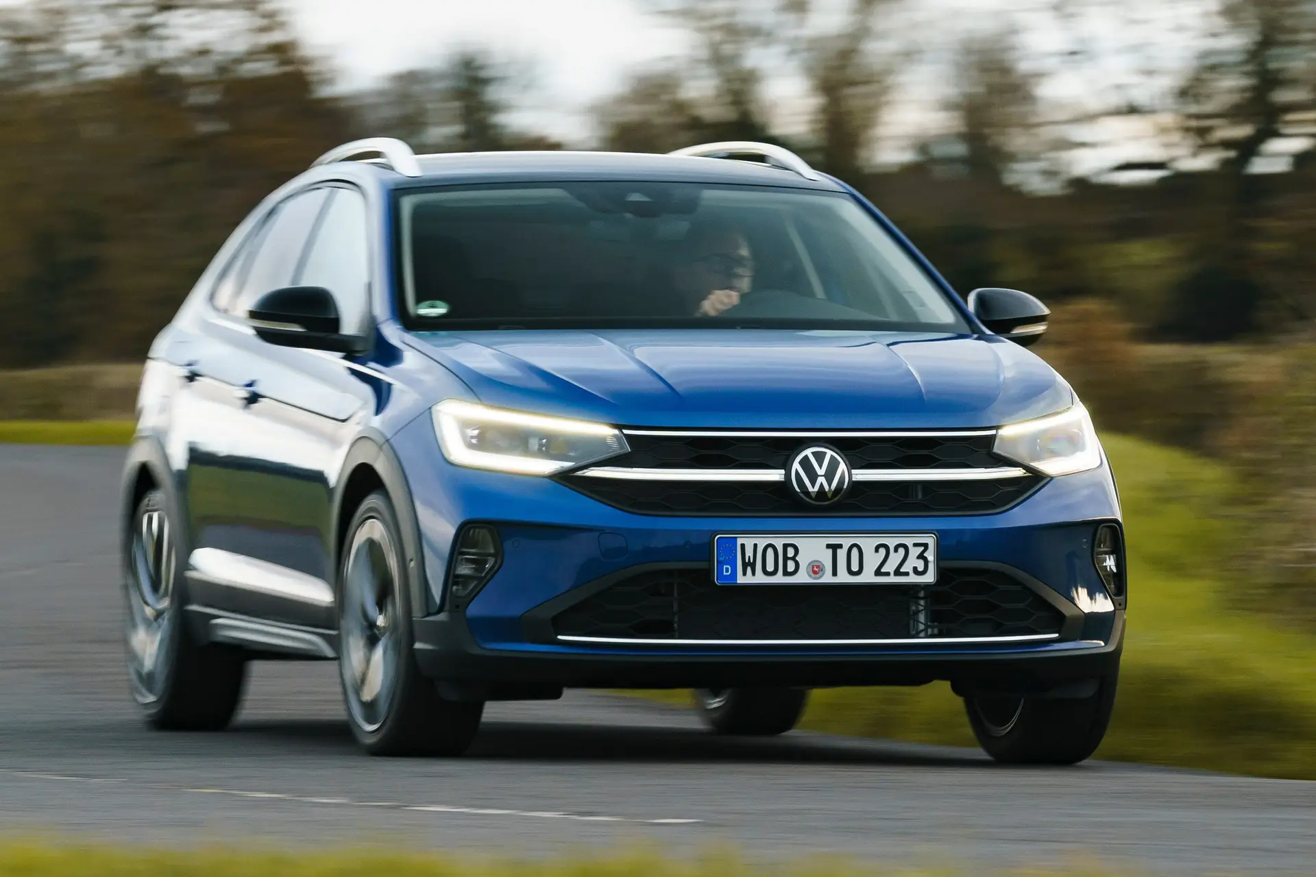 all-new VW Taigo DRIVING REVIEW small Volkswagen SUV Coupé (VW Nivus) 