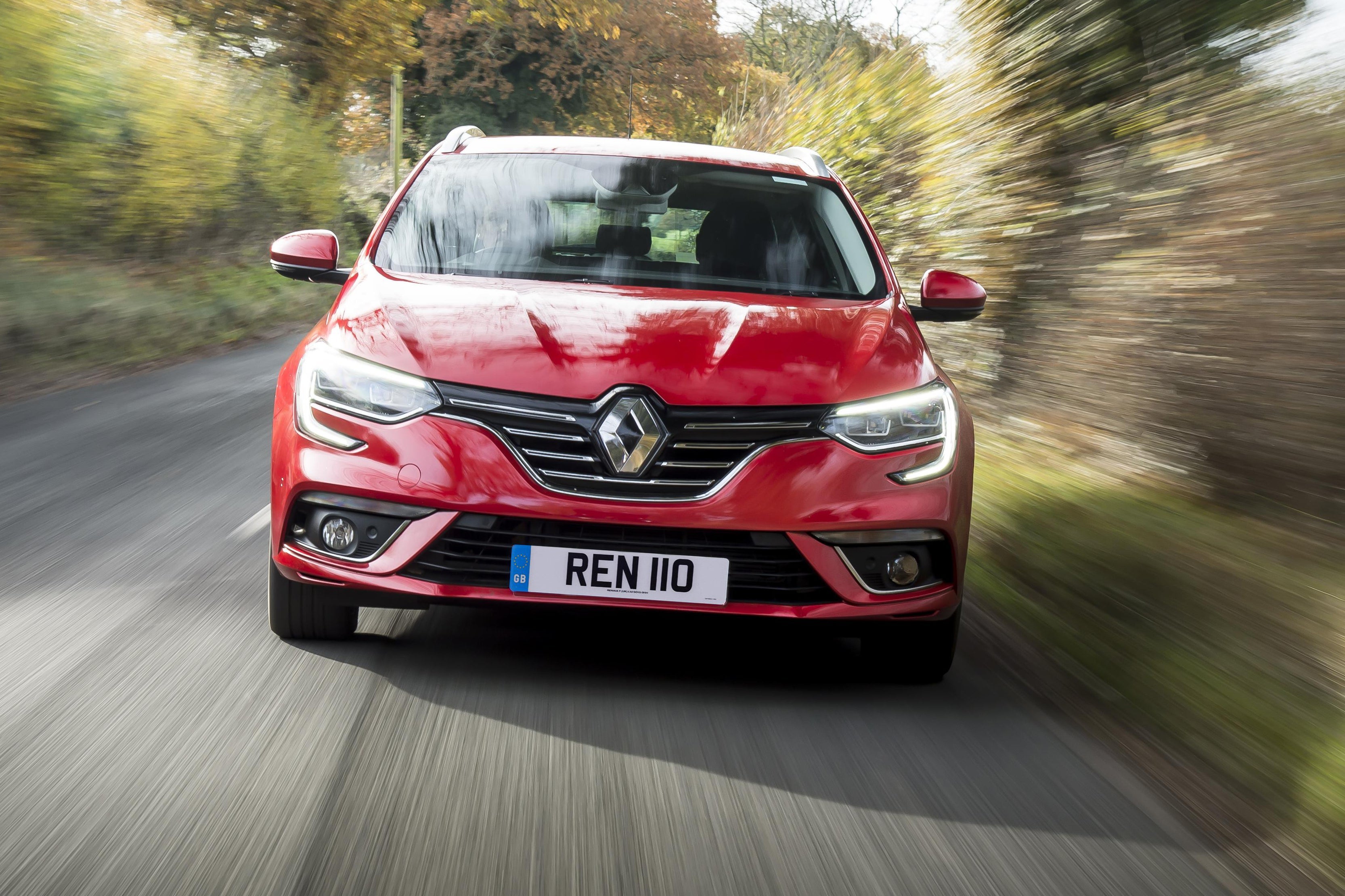 Renault Megane Sport Tourer (2016-2022) Review: Front View