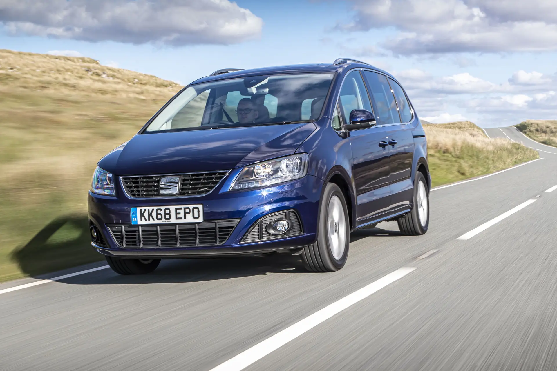 Seat Alhambra dimensions, boot space and similars
