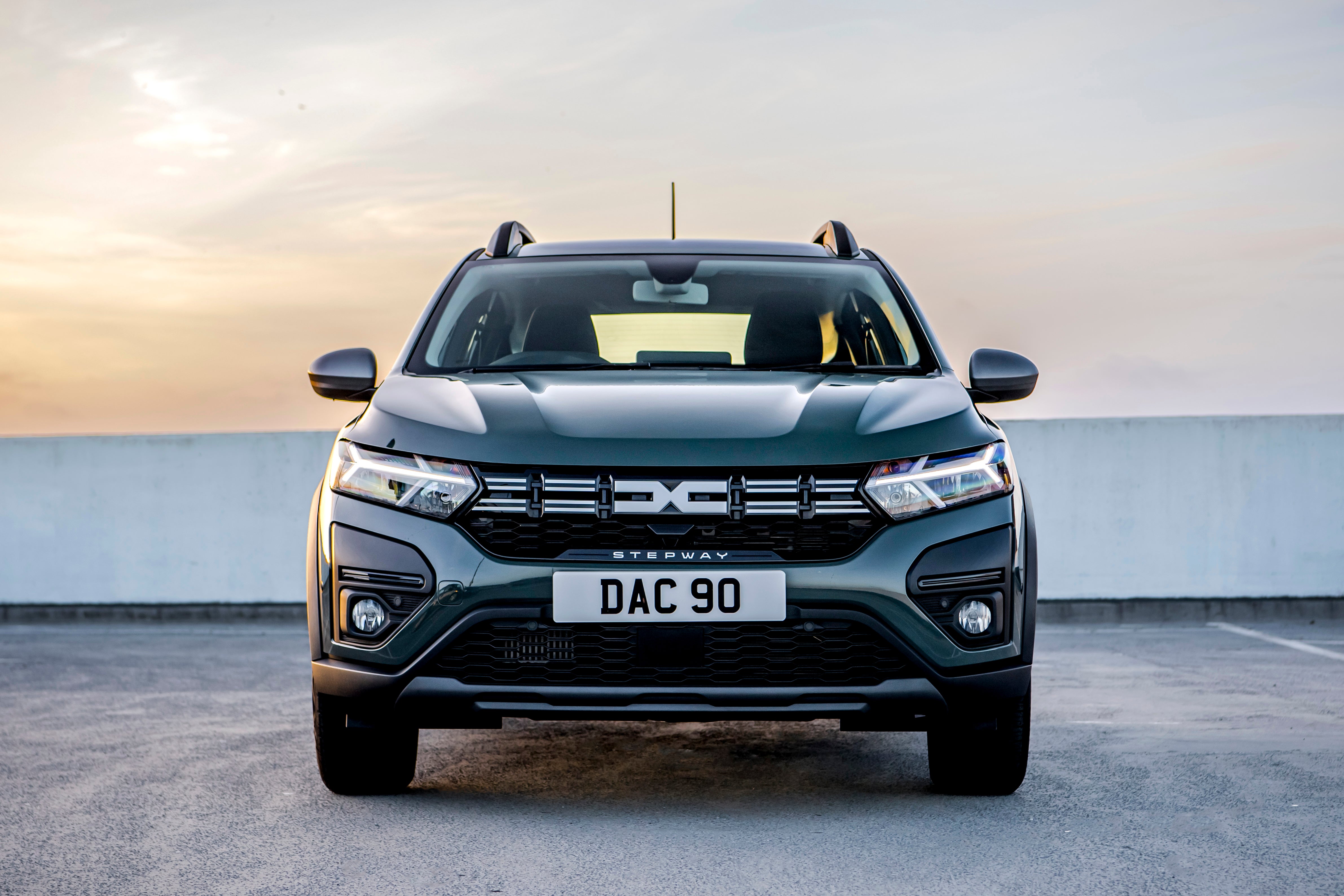 Dacia Sandero Stepway Review: front grille