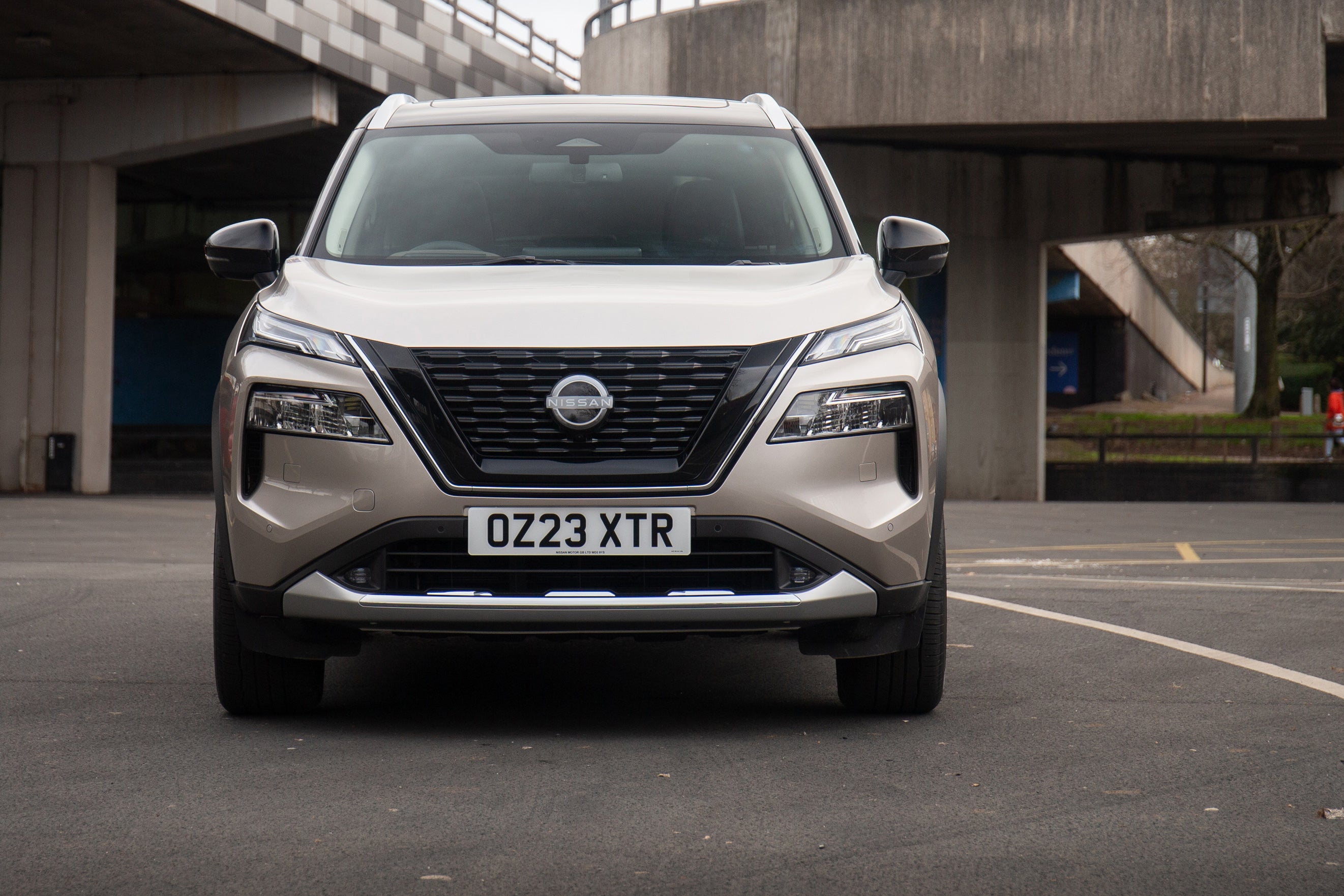 Nissan X-Trail Review: front grille
