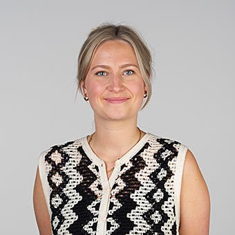 Thöne, A.C.   (Chrisje)