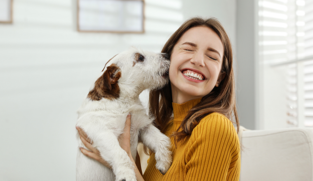 Žena sa túli so psom