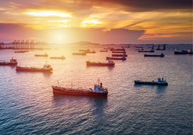 Skupina lodí na vode