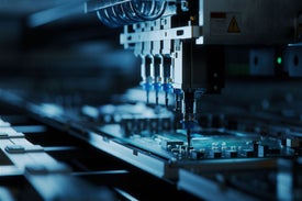 nowoczesne maszyny i urządzenia w przedsiębiorstwie, maszyny przemysłowe