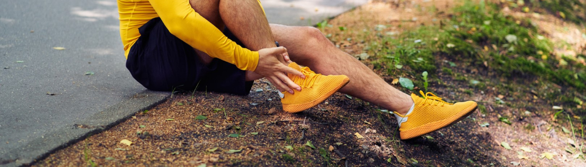 Osoba wiążąca but