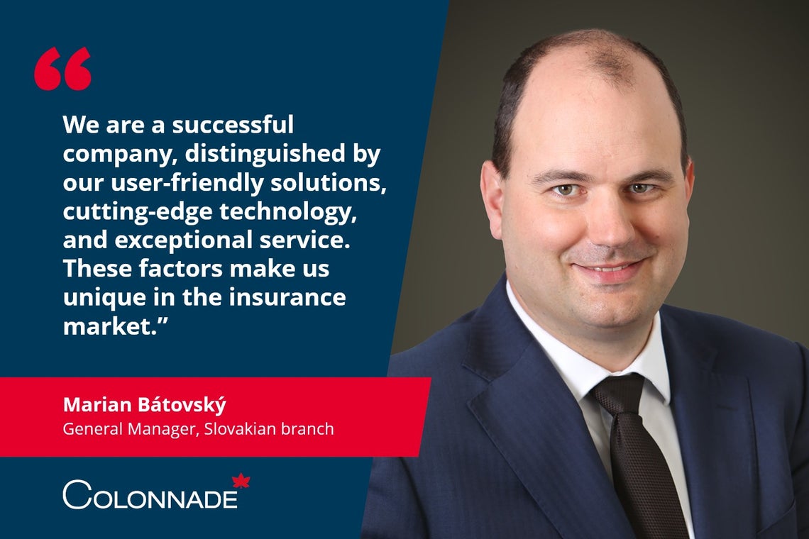 Muž v obleku a kravate