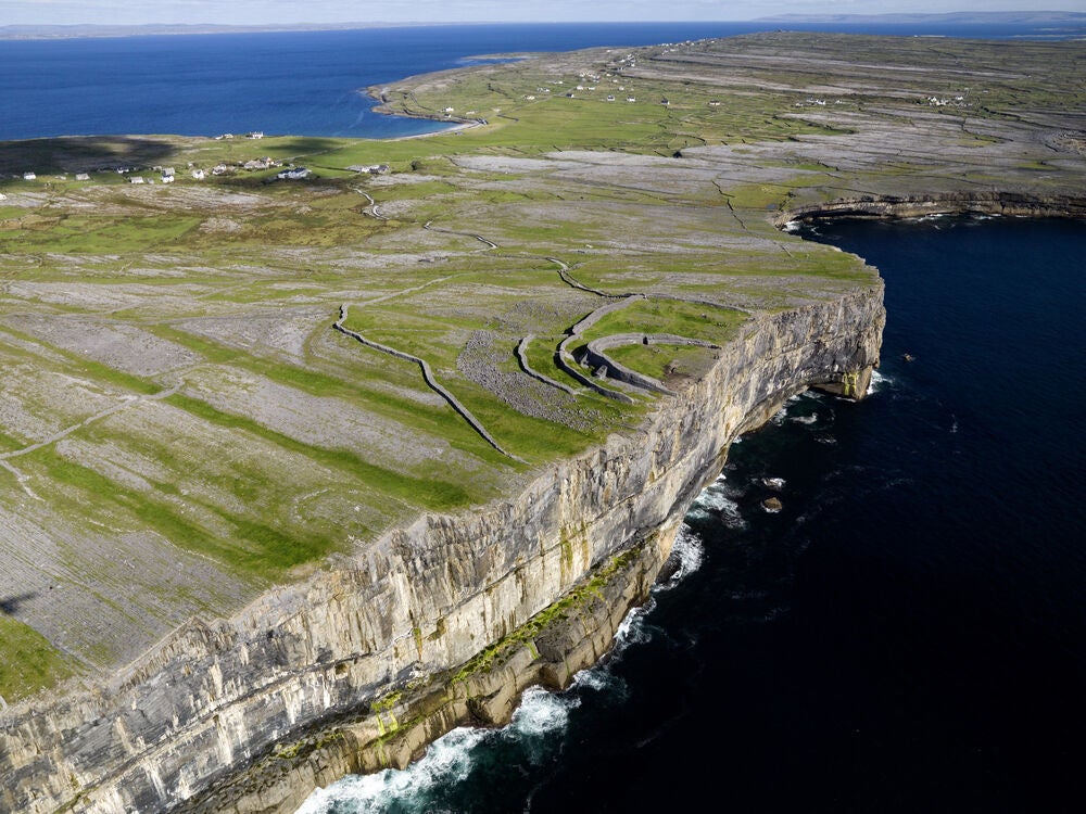 Aerial picture of Inis Mór sea cliffs, Dún Aonghasa.
