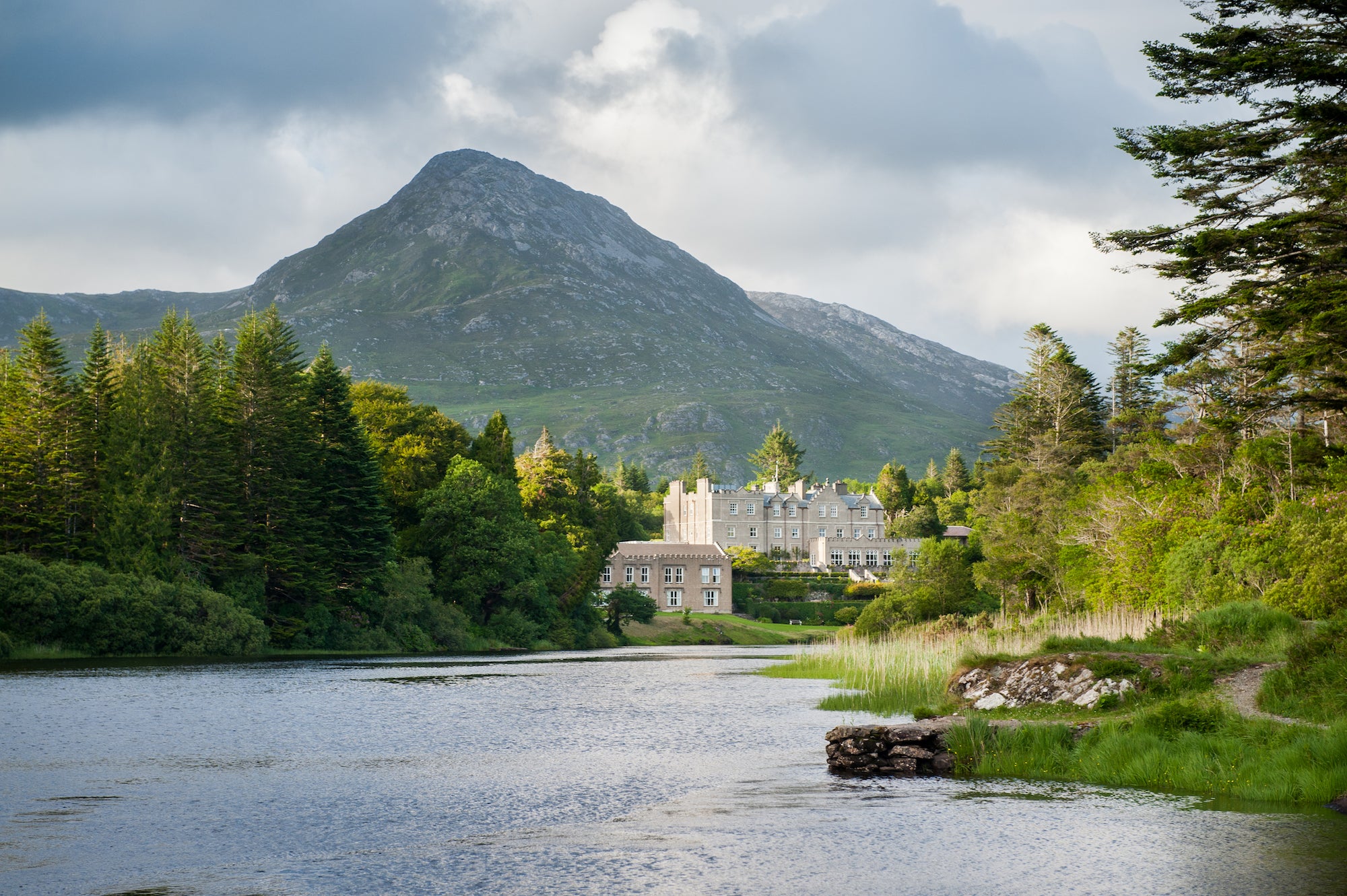  Ballynahinch Castle in Co Galway