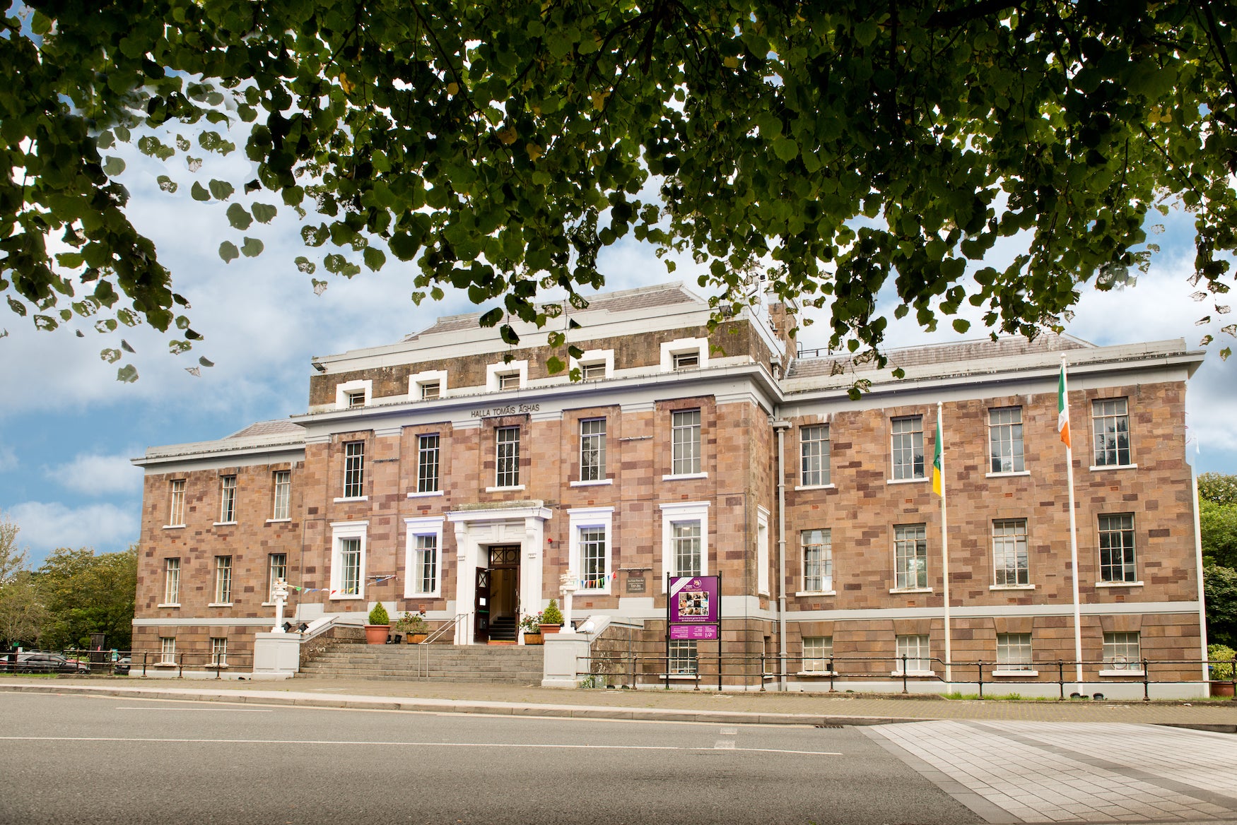 Exterior view of Kerry County Museum in Kerry
