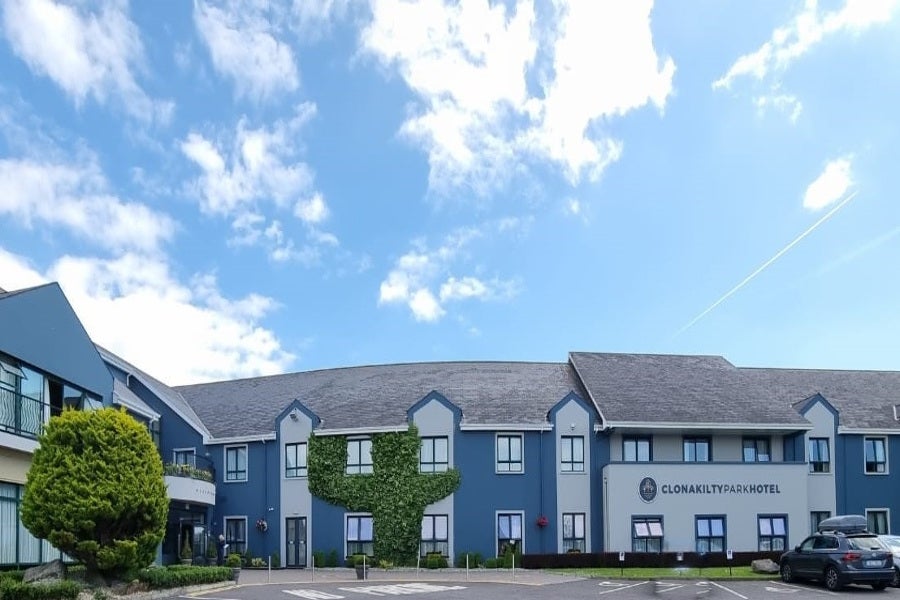 External view of the hotel.