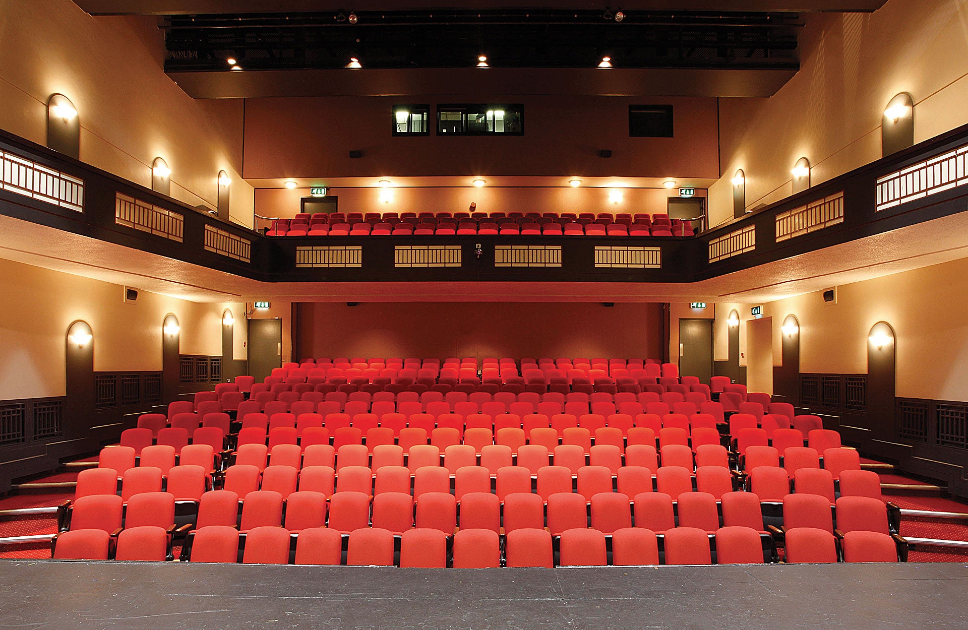 Town Hall Theatre interior with 400 red seats