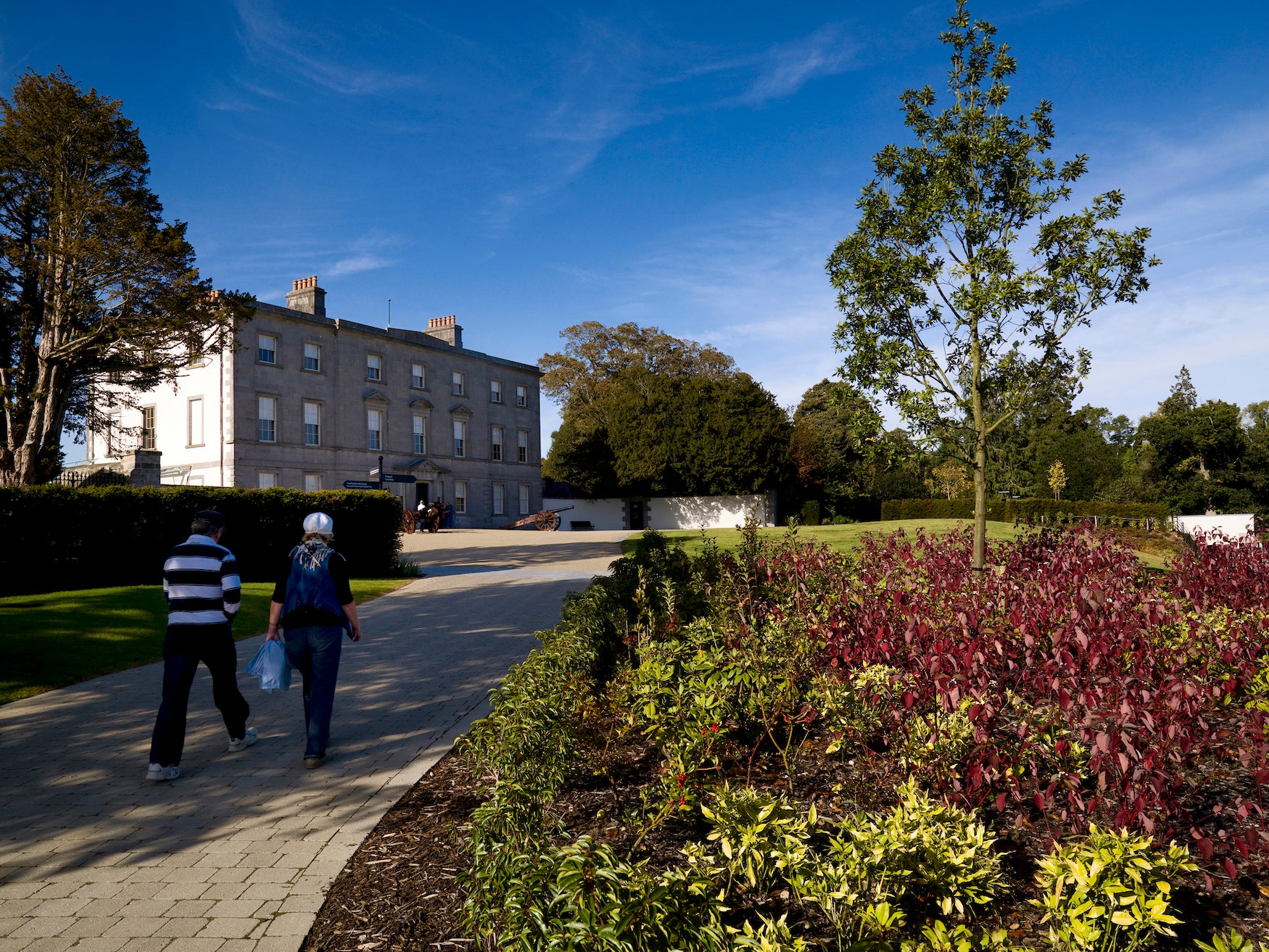A couple walking up to Oldbridge House in Drogheda, County Meath