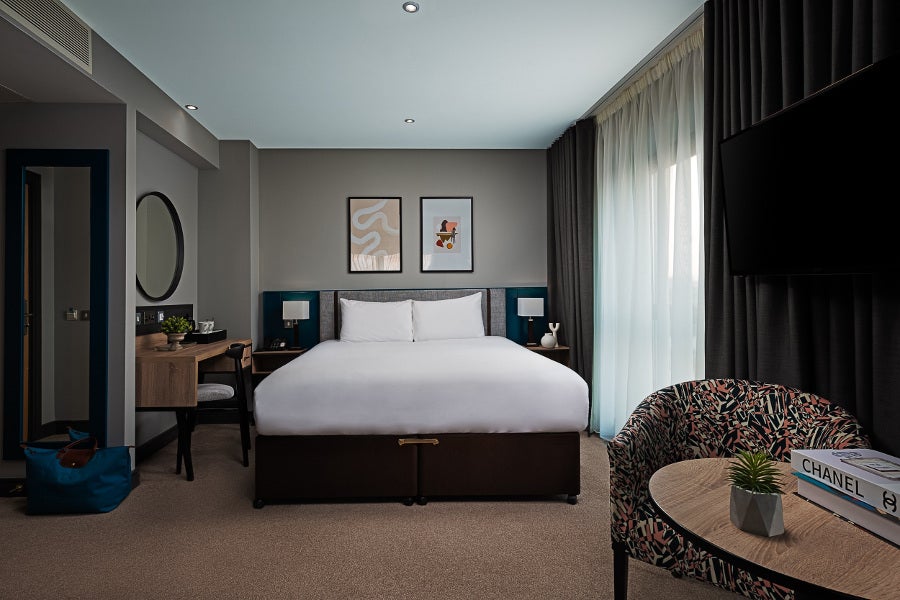 Double bedroom with side table