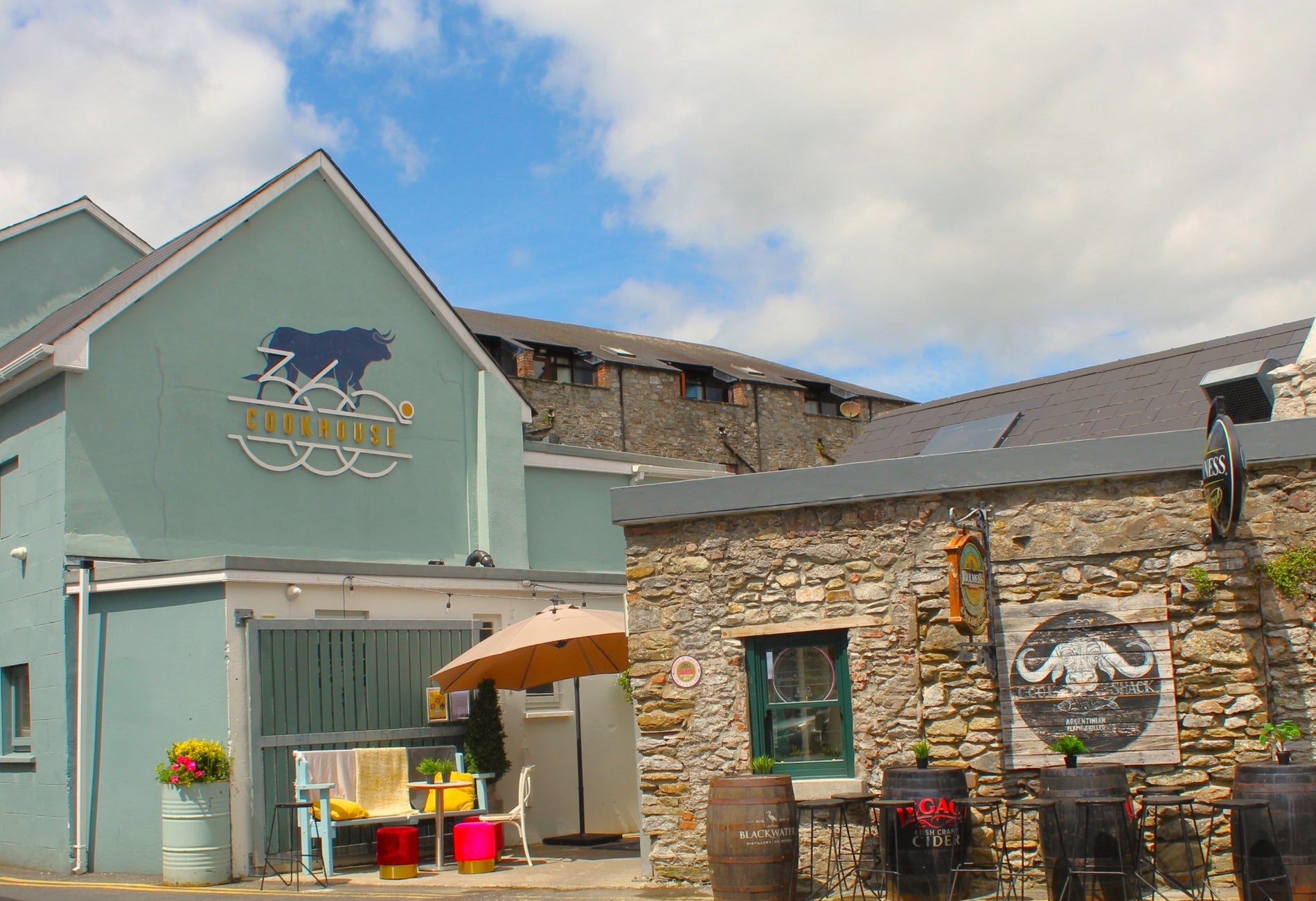 Exterior view 360 Cookhouse