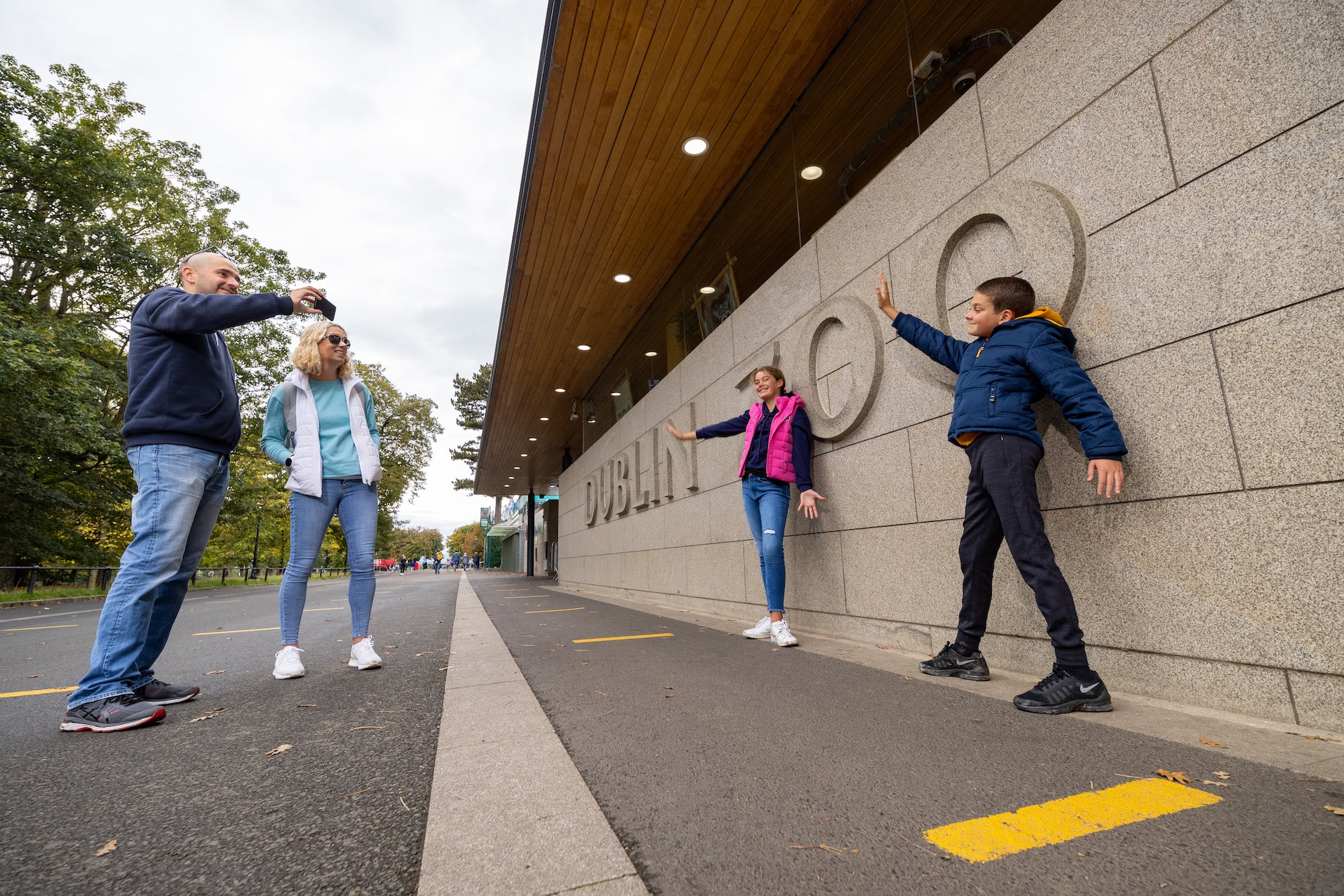 A family outside of Dublin Zoo