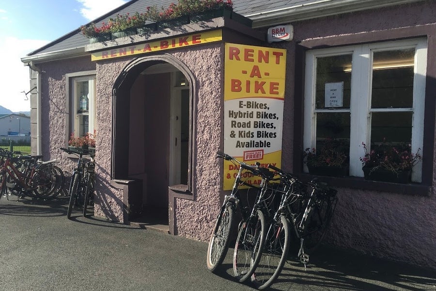 Exterior of a bike shop with bikes on display outside