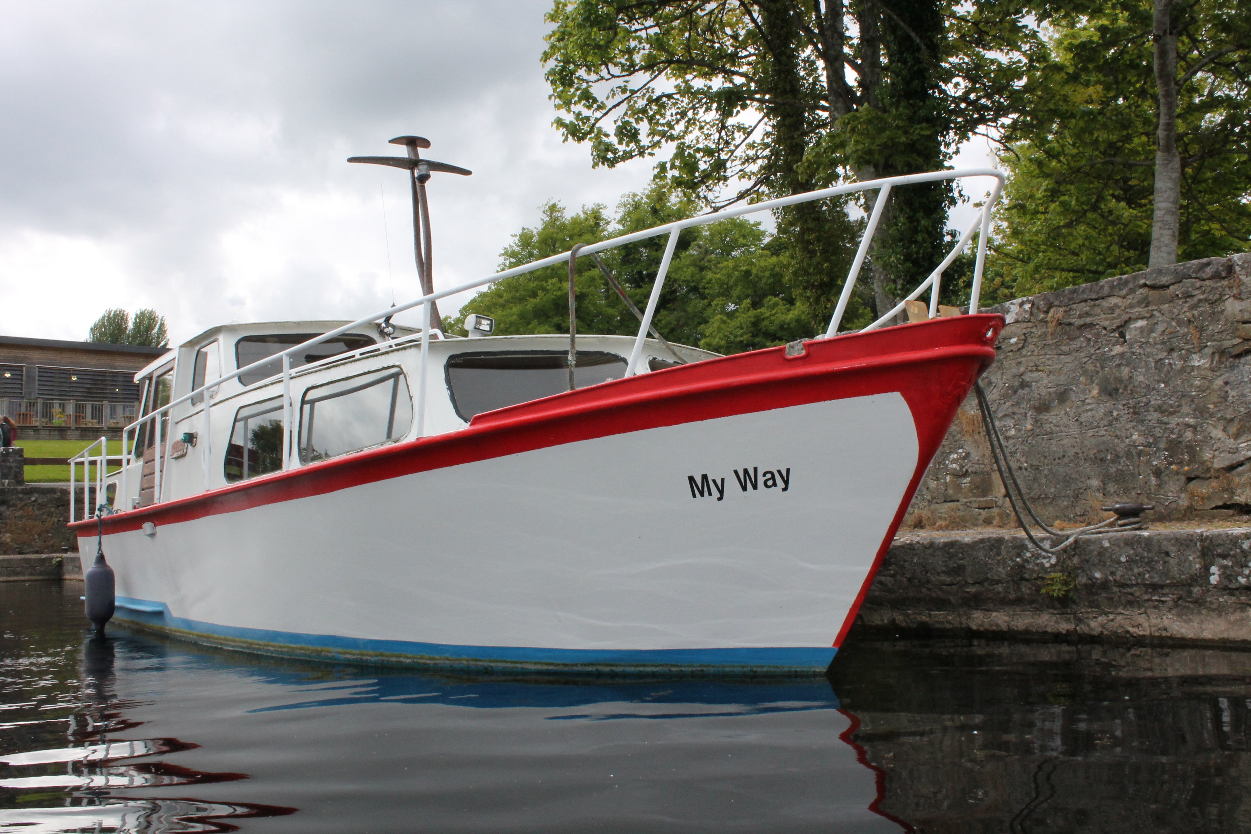 A boat at Lough Key Boat Tours