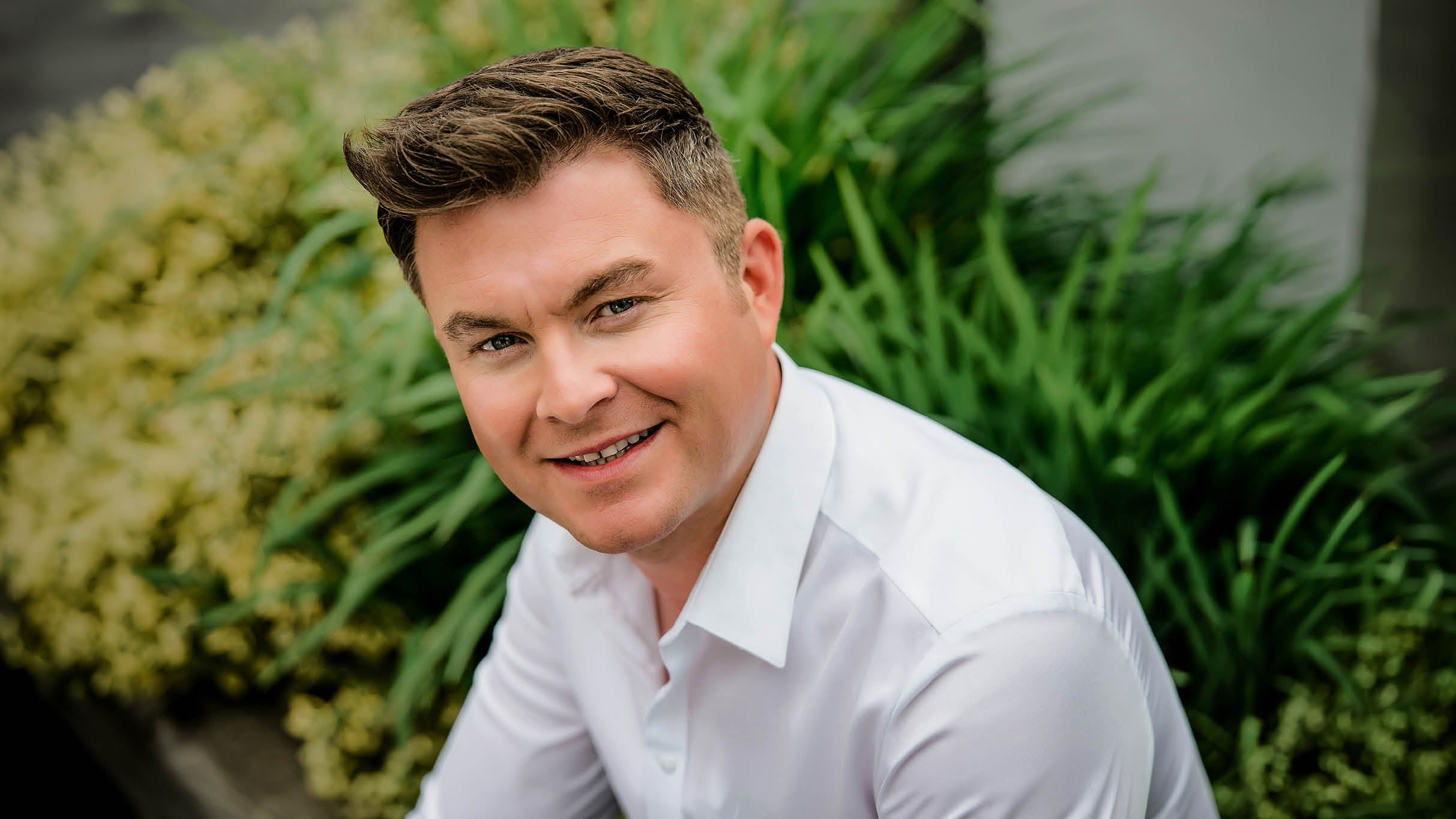 Michael English Cabaret & Dancing