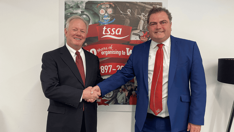 American union IBB president Newton B Jones shaking hands with TSSA general secretary Manuel Cortes