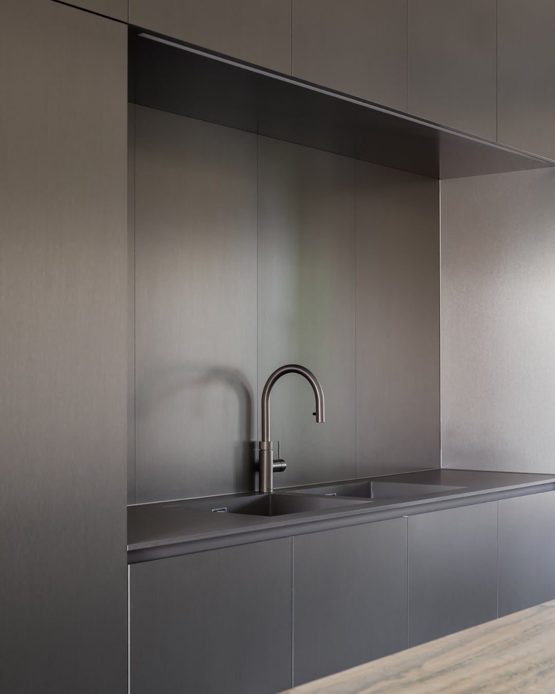 Interior project with Shinnoki prefinished wood panels - Burley Oak - residential